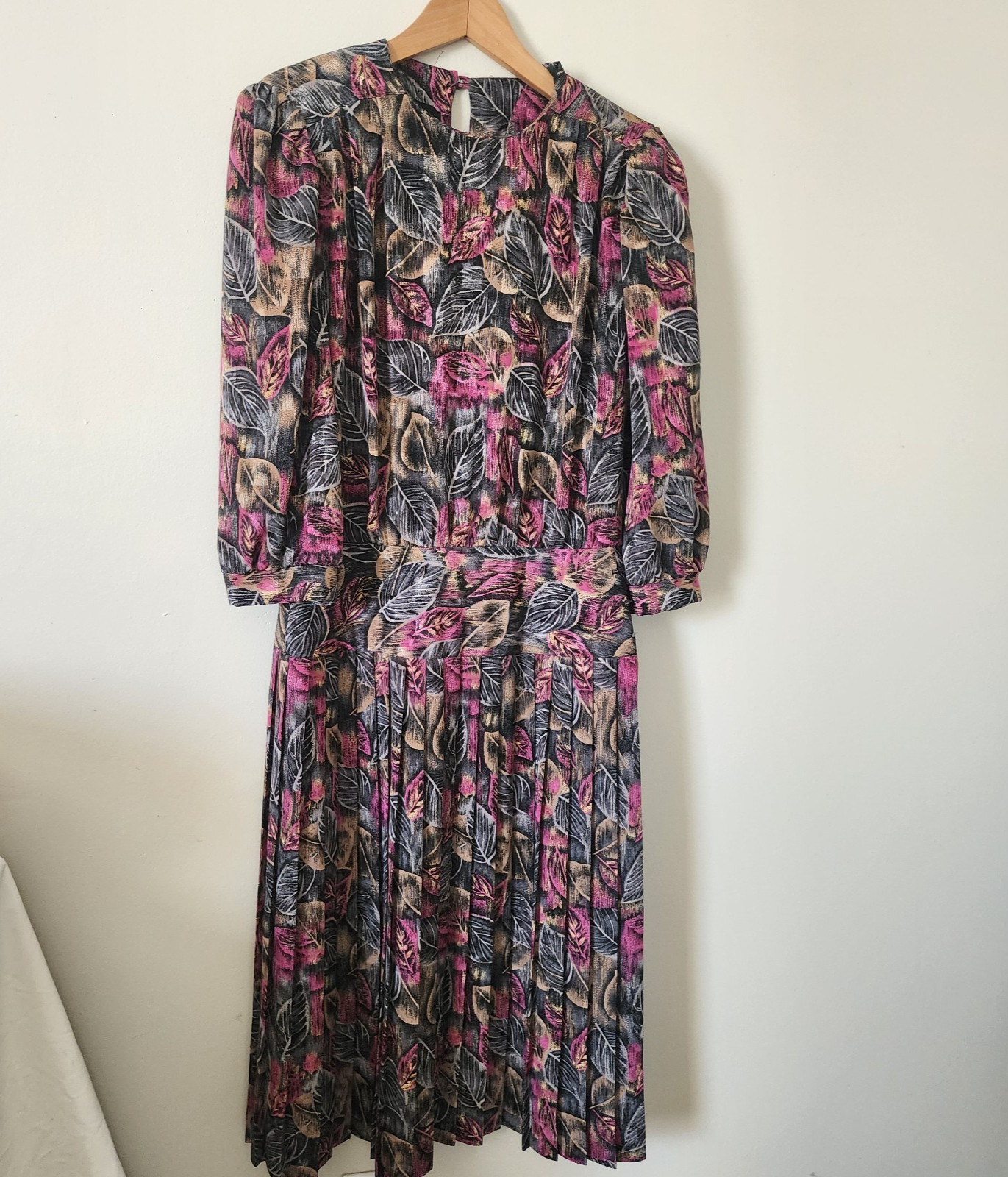 Vintage 80s Floral Dress Purple Black Shoulder Pads by Alexis Fashions 7/8 USA