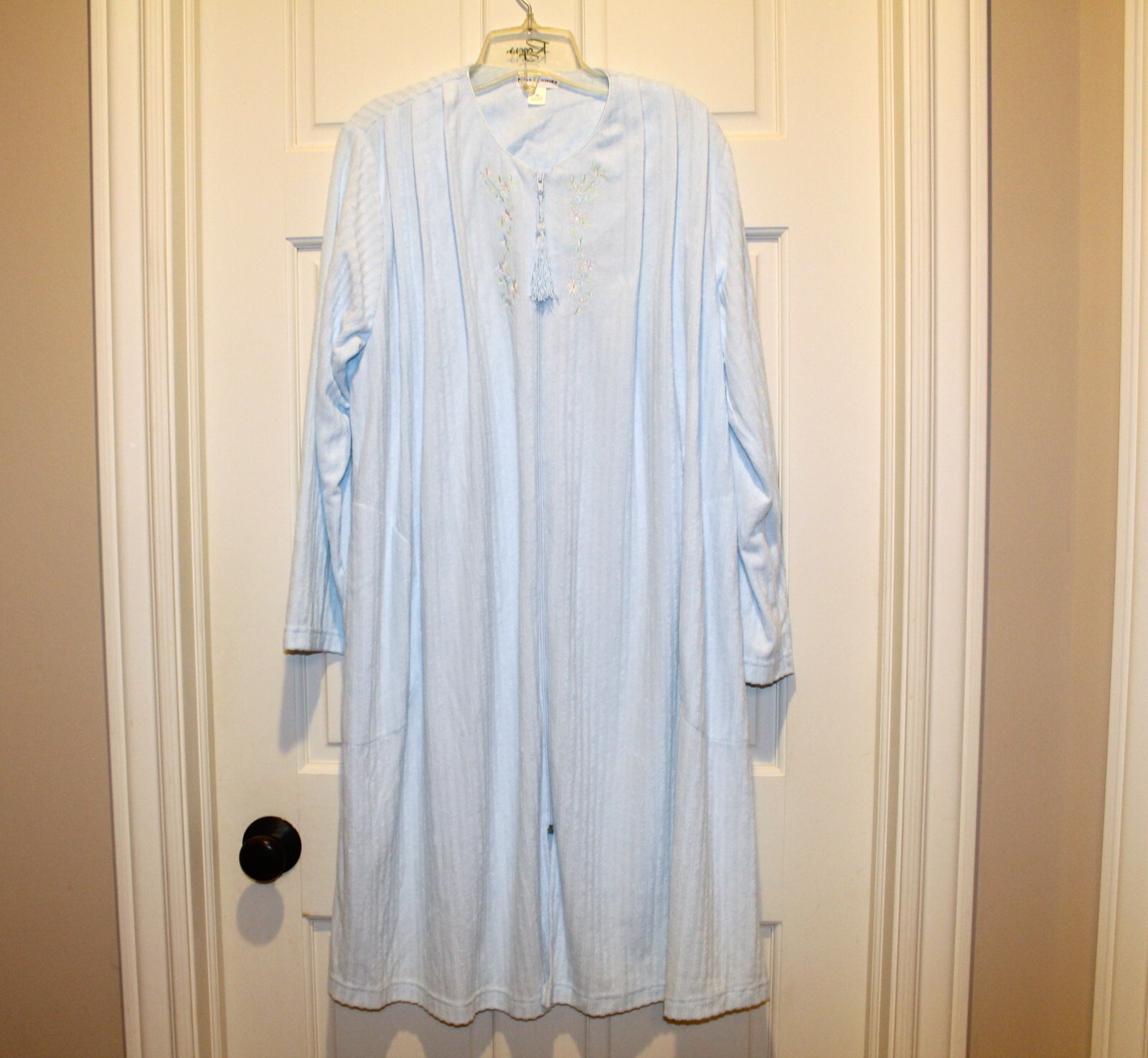 VTG MISS ELAINE BLUE Lounging Nightgown Robe MEDIUM Embroidery Terrycloth NEW#14