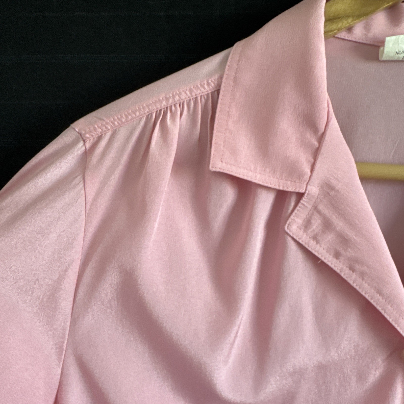 Vintage Pink Polyester Button Front Blouse Shirt sz 36 L Button Up Short Sleeve