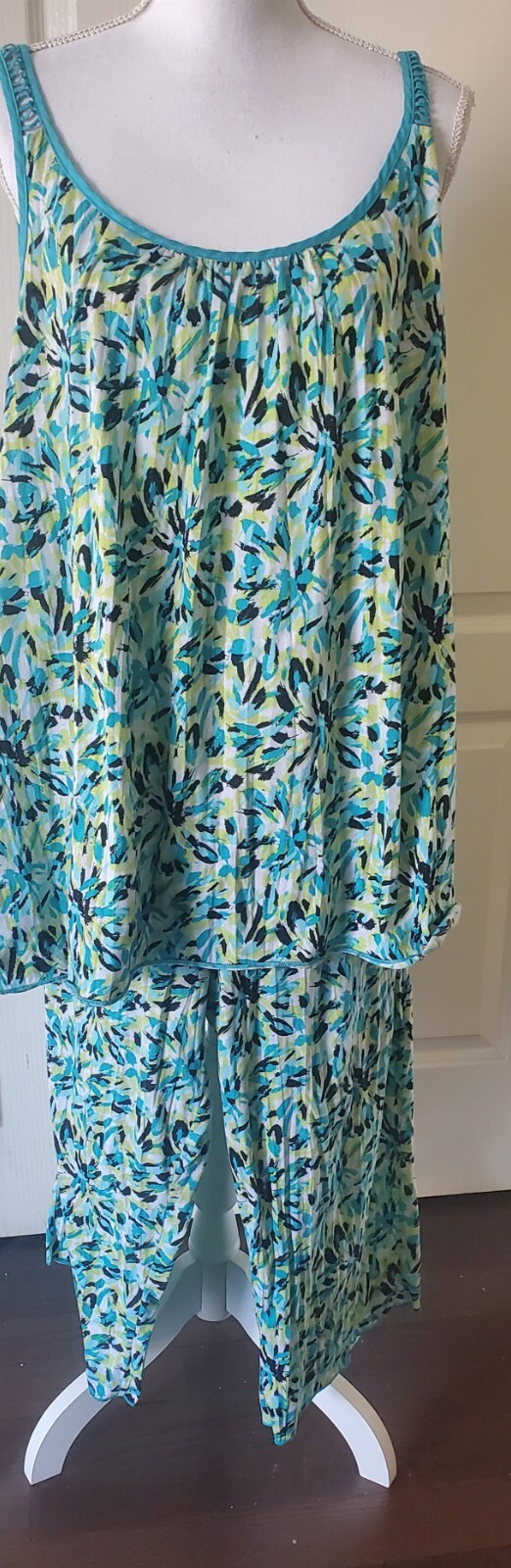 Vintage Ladies 2-Piece Plus Size Pajama Set – Celestial Dreams – Size 3X