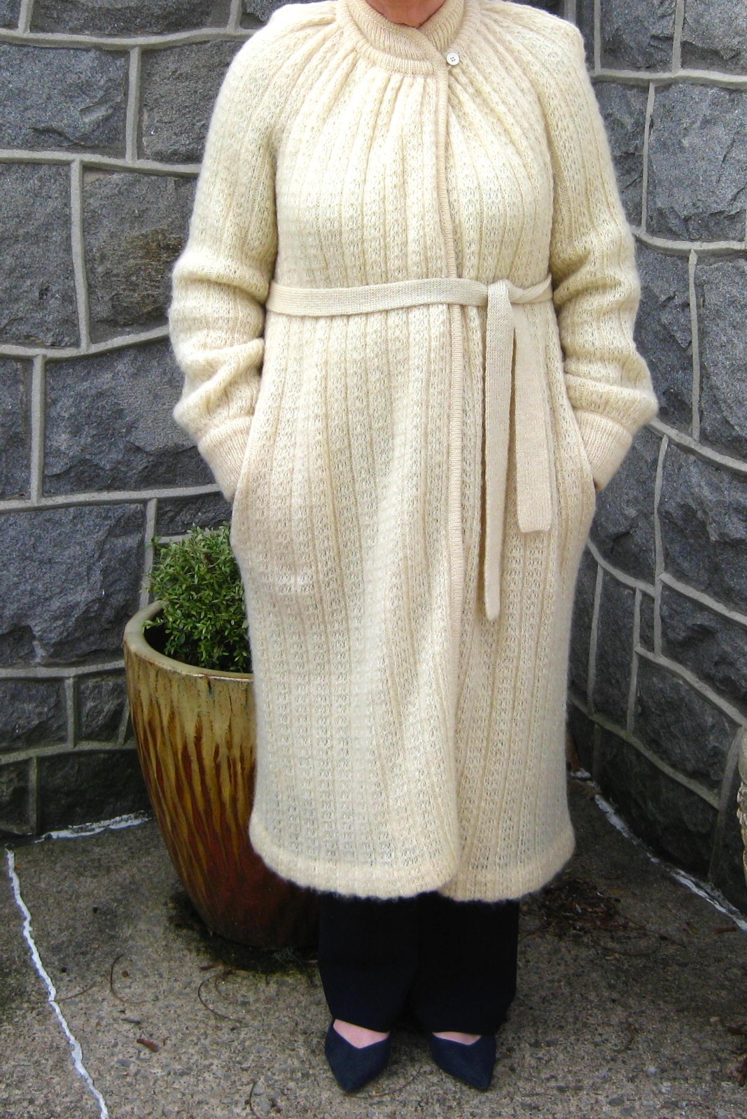I.B. Diffusion Mohair Wool Long Ivory Cream Sweater Coat Size L Vintage 80s