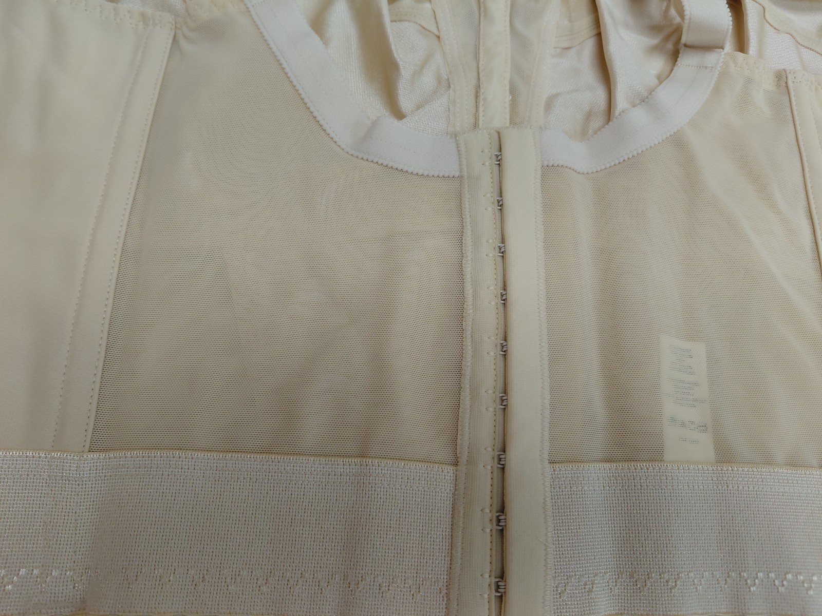 Vintage Crown-nette Longline Beige Bra Size 42C