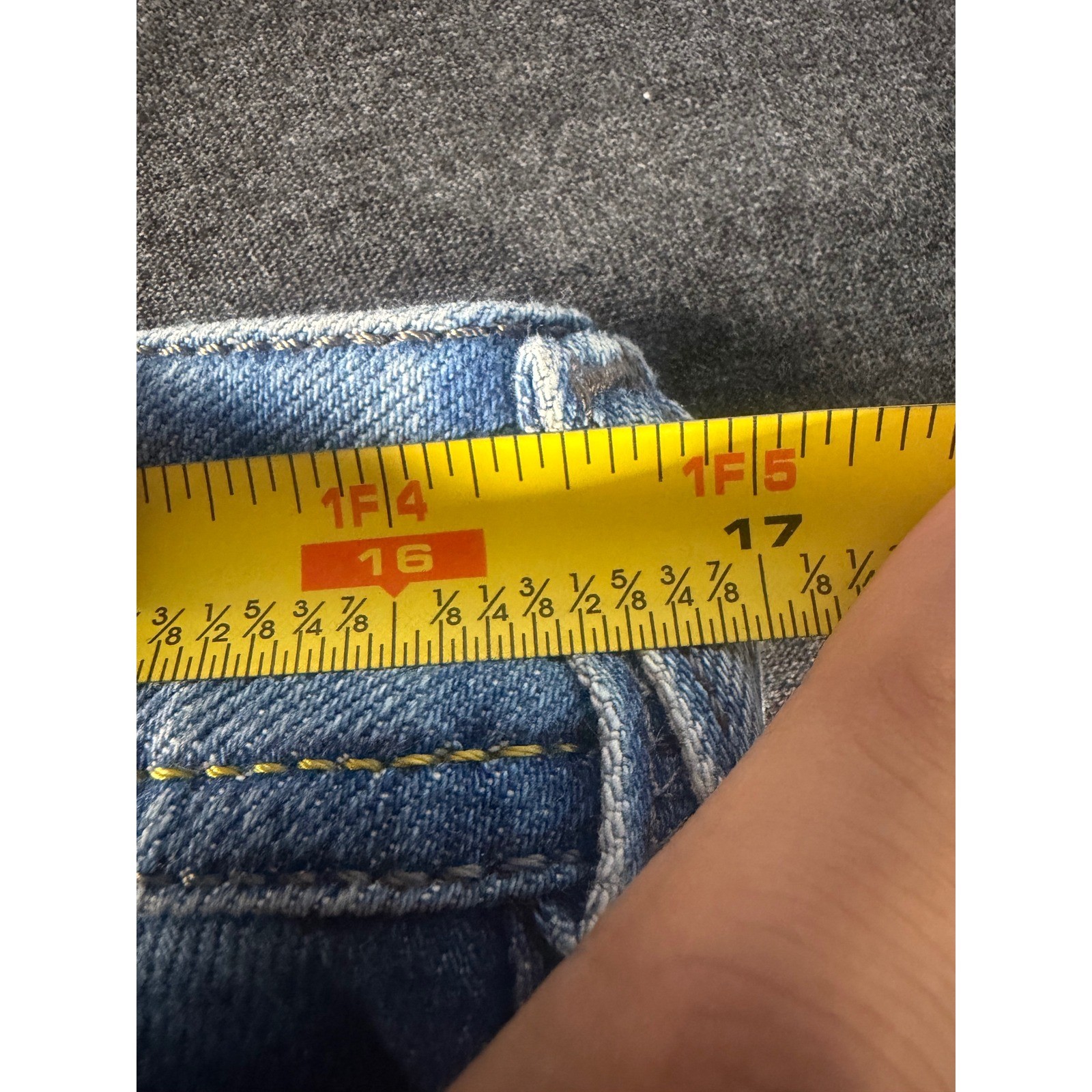 Dissel women’s stretch blizz jeans