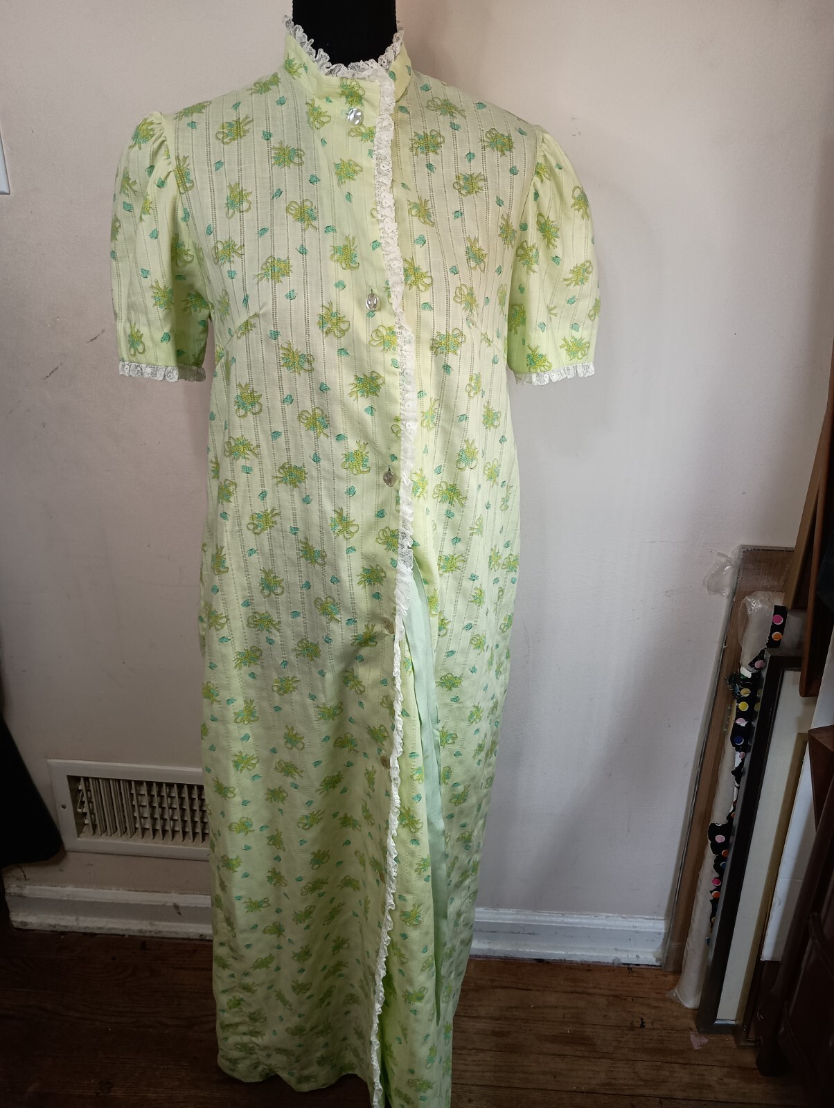 Vintage Dressing Gown Robe Gaymode for JC Penney Cotton Floral Ribbon Belt EUC