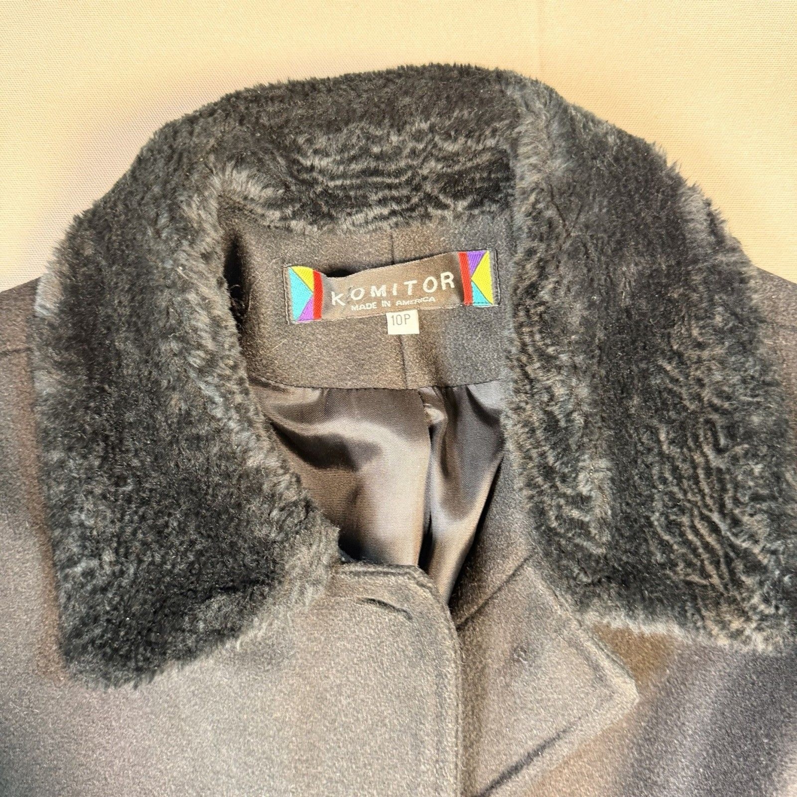 Komitor Stunning Women’s 10P Black Wool Faux Fur Trim Warm Coat Made in USA