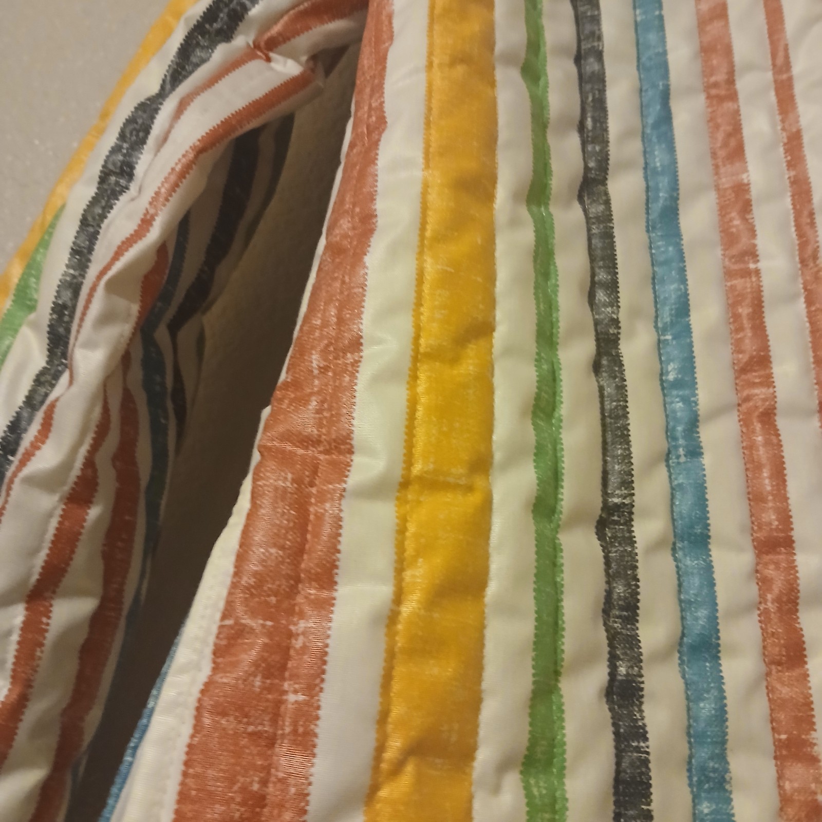 Vintage Marguerite Rubel Medium Women’s Jacket Fruit Stripe Quilt 20″ w 27″ L