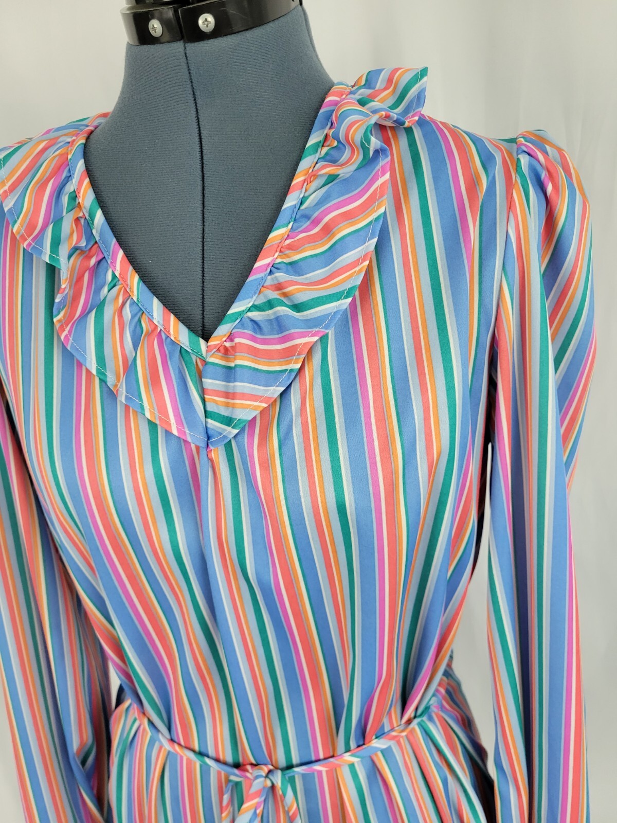 Vintage Beeline Polyester Striped Top with Ruffled Collar and Tie Waist Size XL?