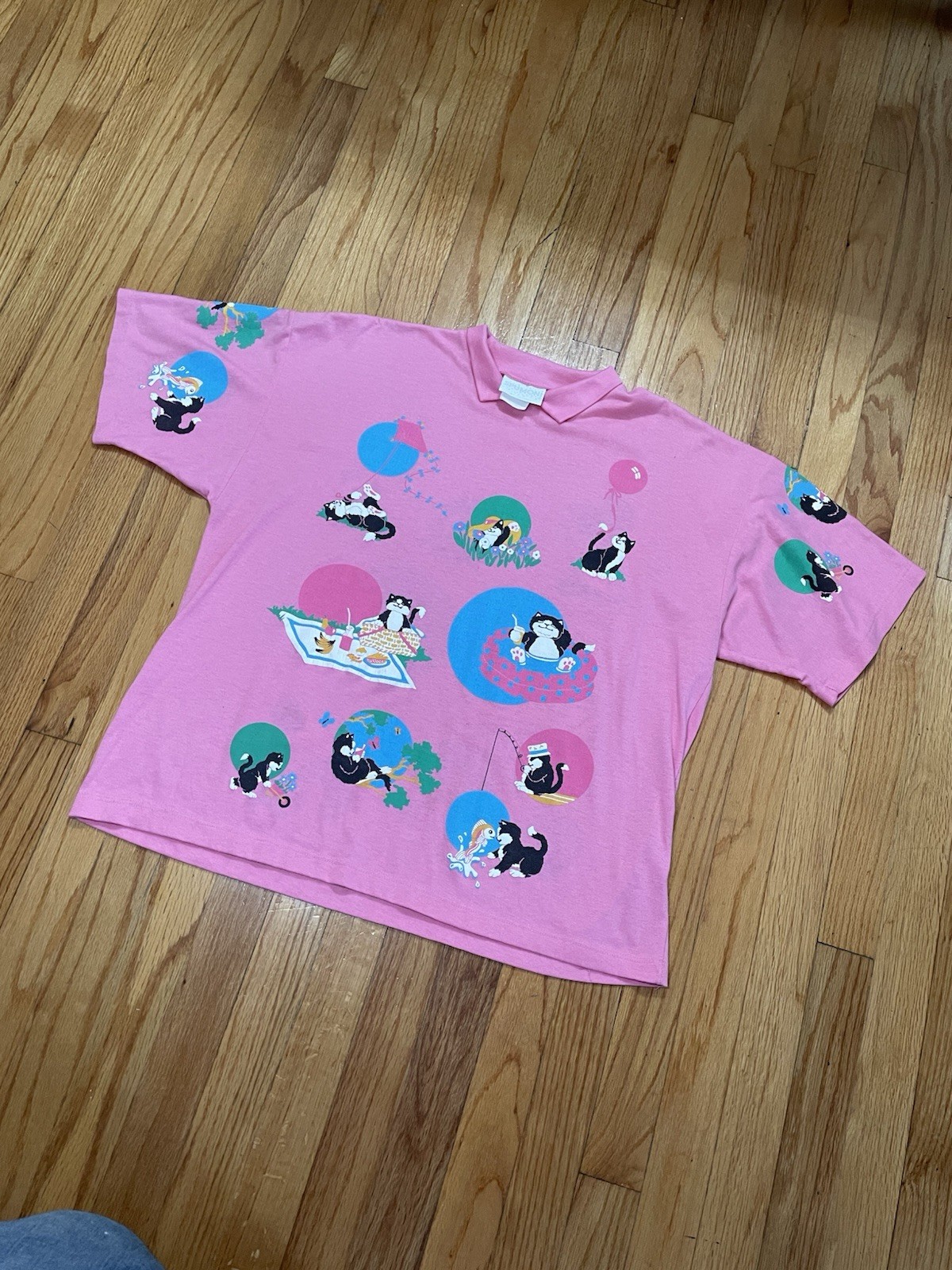 Vintage 80s Spumoni Pink Cats AOP Collared T-Shirt Size Large