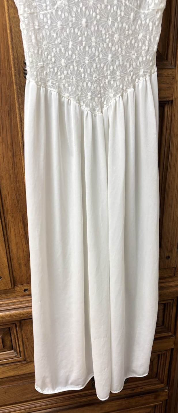 Vintage Intimate Moments White Lace Bodice & Nylon Nightgown Lingerie Medium
