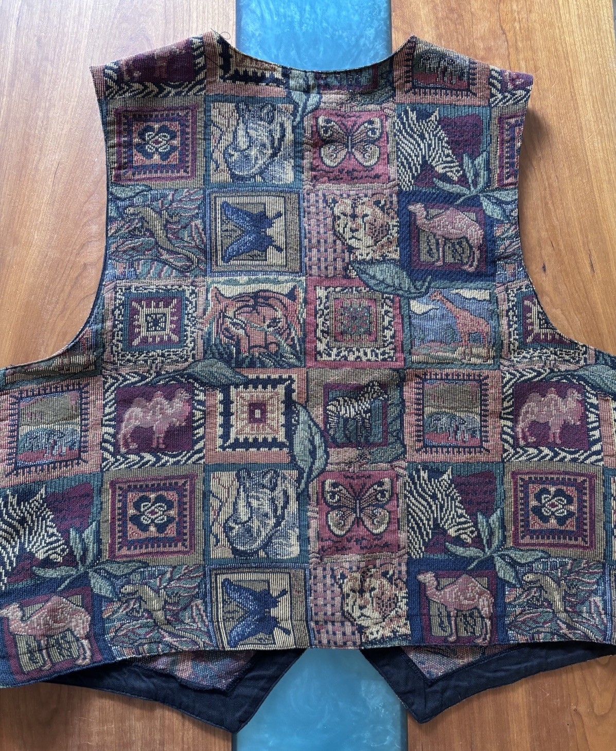 Vintage Tapestry Animal Print Pattern Boho Style Vest Women’s XL | On The Verge