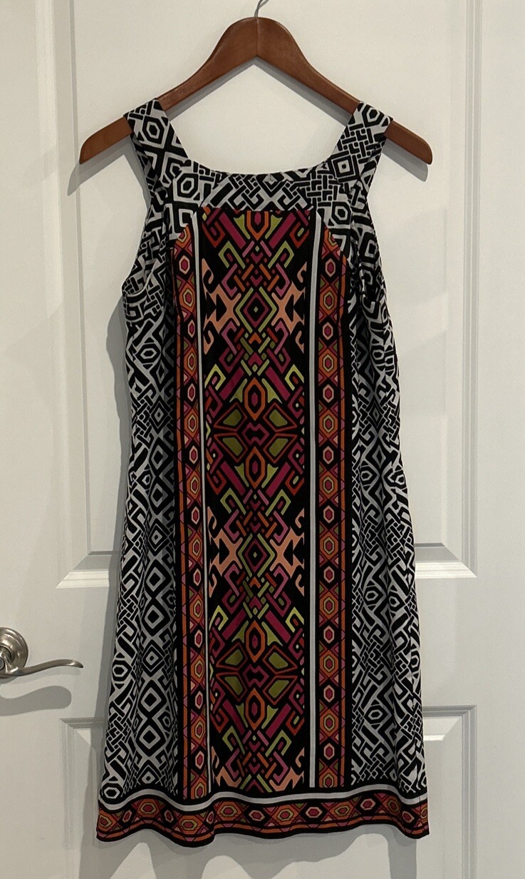 Madison Leigh Size 8 Sleeveless Chiffon Dress Colorful Design