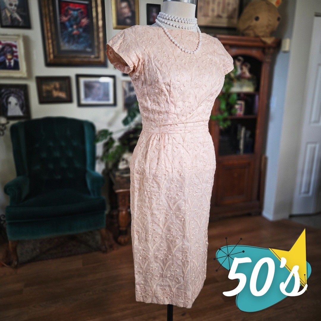 Vintage 50s Henry-Lee Peach Embroidered Organza Sheath Dress Cap Sleeve