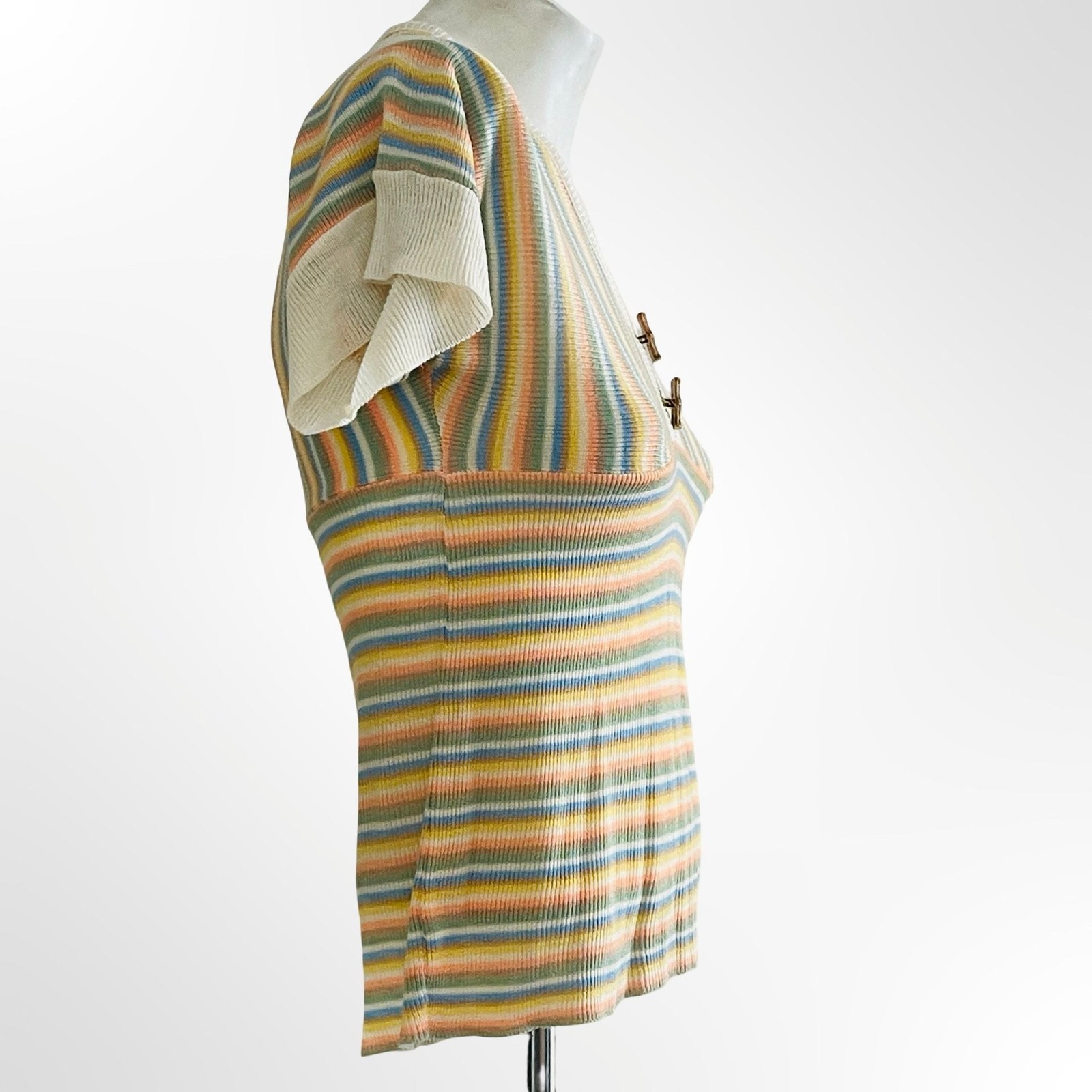 Vintage 1970s Lover’s Leap Ltd. Striped Knit Short Sleeve Top w Bamboo Buttons