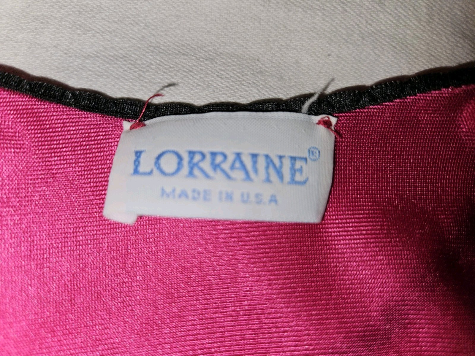 2 Pc Vtg Lorraine Womens Size M Pink/Red Nylon Embroidered Nightgown & Robe Set