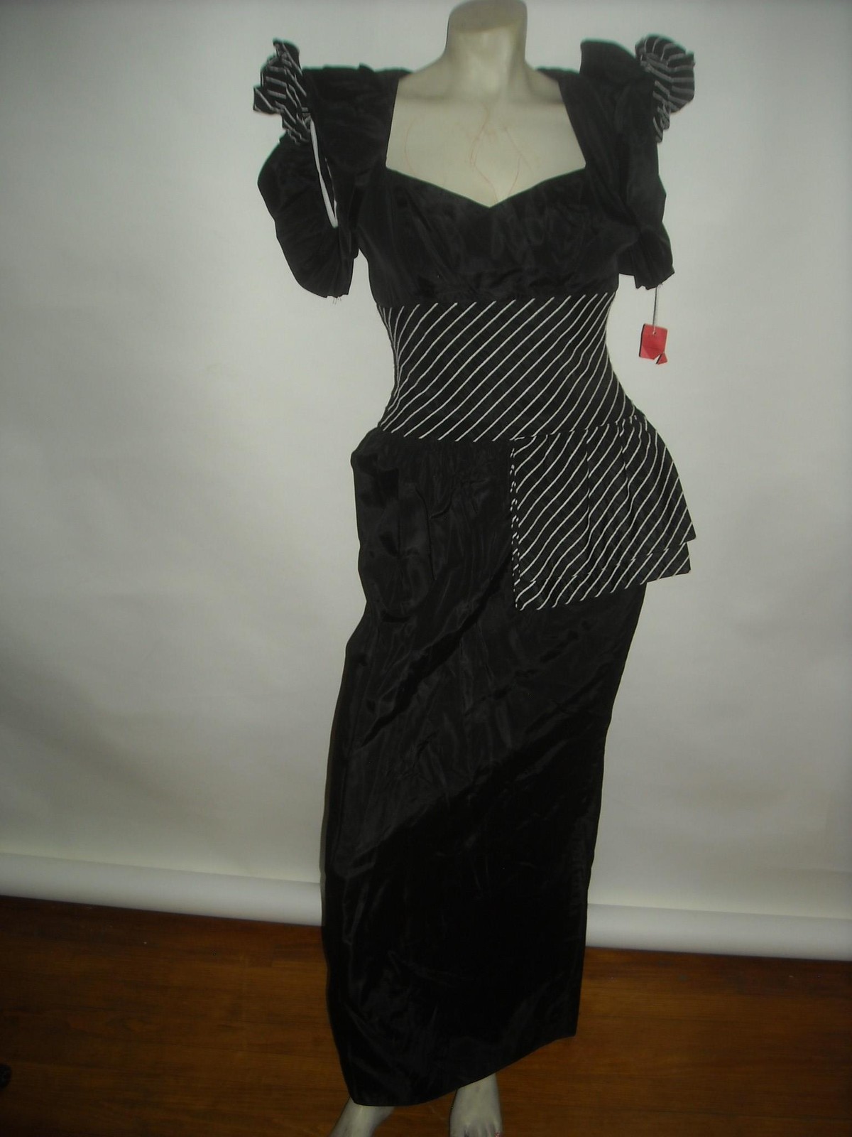 VTG 60s 70s Womens S Ball Gown Formal Black Pretty Woman Cocktail Party Dress