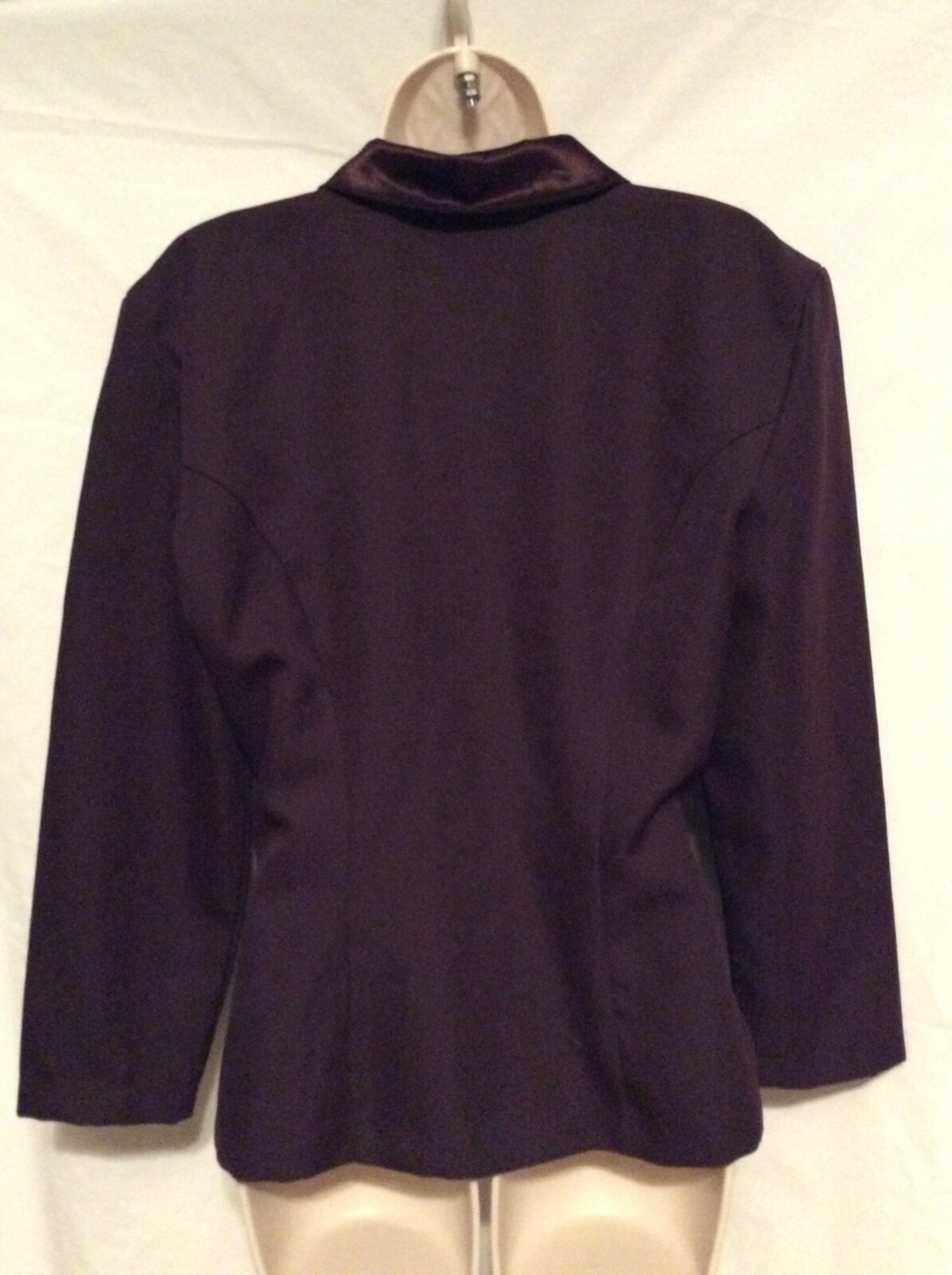  Vintage La Belle SZ 9  Maroon/Purple Blazer  jacket 4 cloth covered buttons 