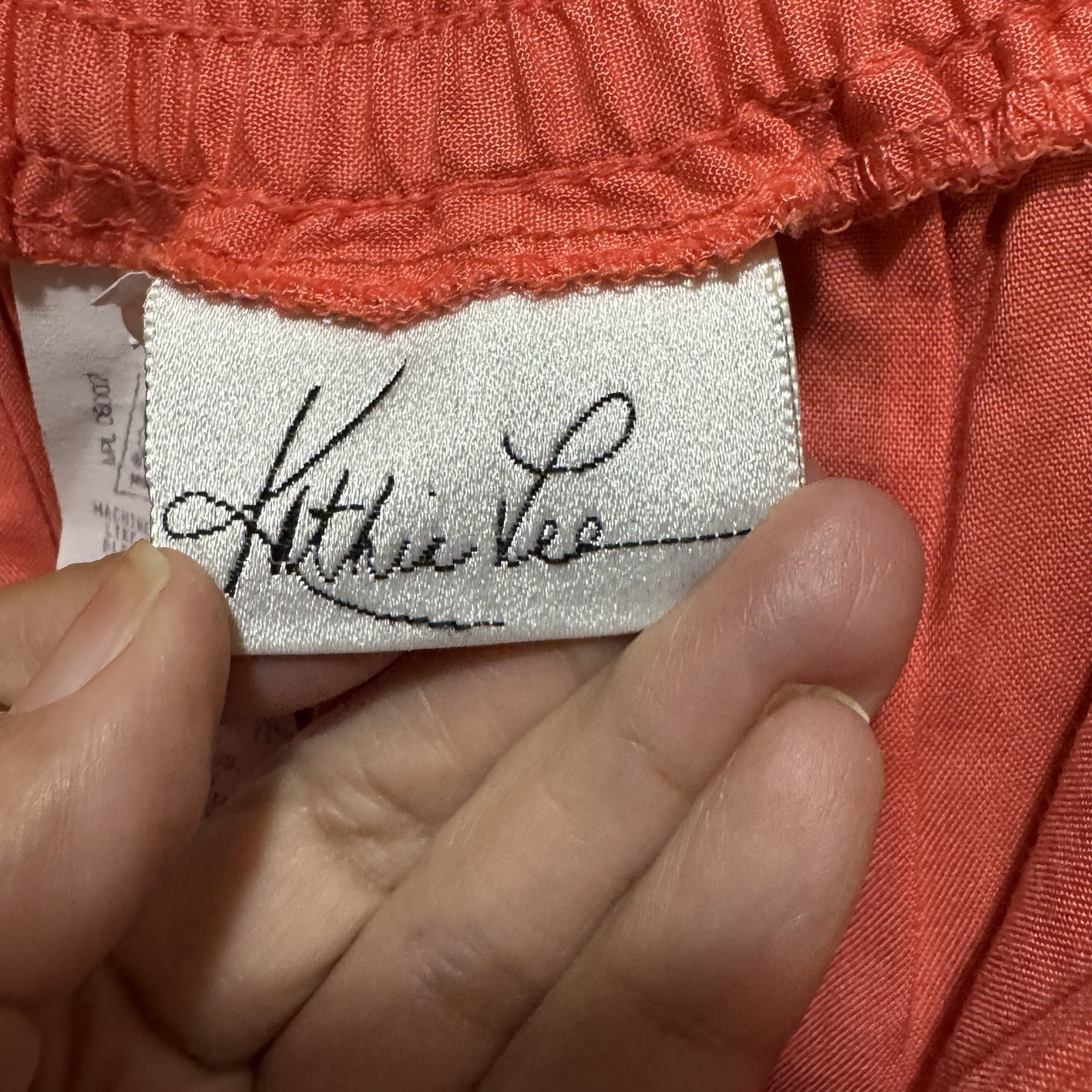 Kathie Lee Women’s Coral Shorts Elastic High Waist Pleated Front Size 10 Vtg