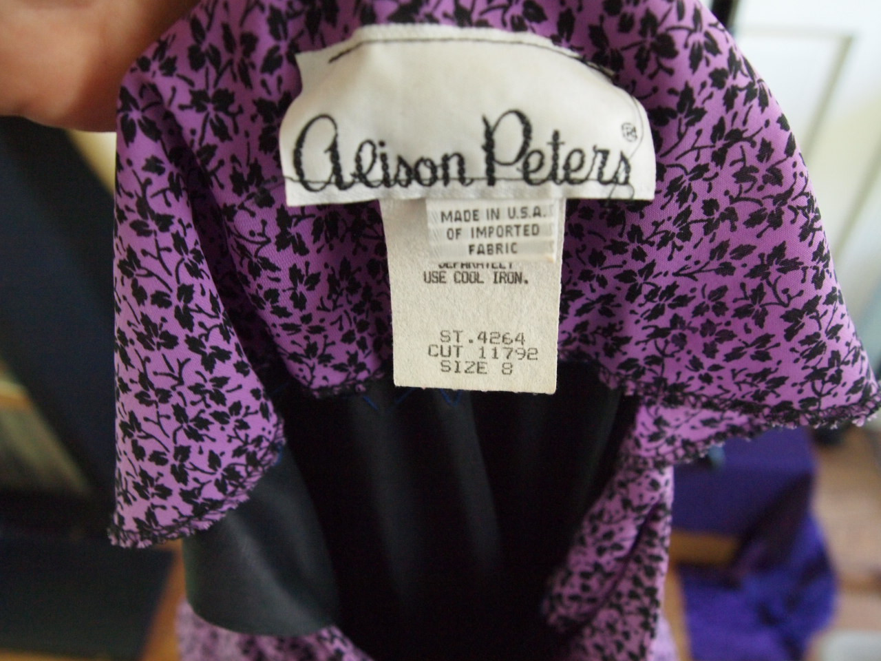 Vintage 80’s Alison Peters blowsy dress s. 8 med, flattering, versatile length