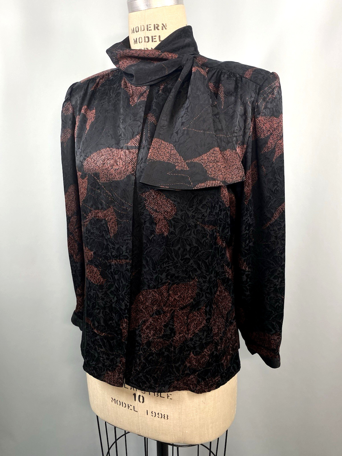 Vintage Silk Blouse Top SIZE 8 MEDIUM black brown TAHARI jacquard 80s 90s