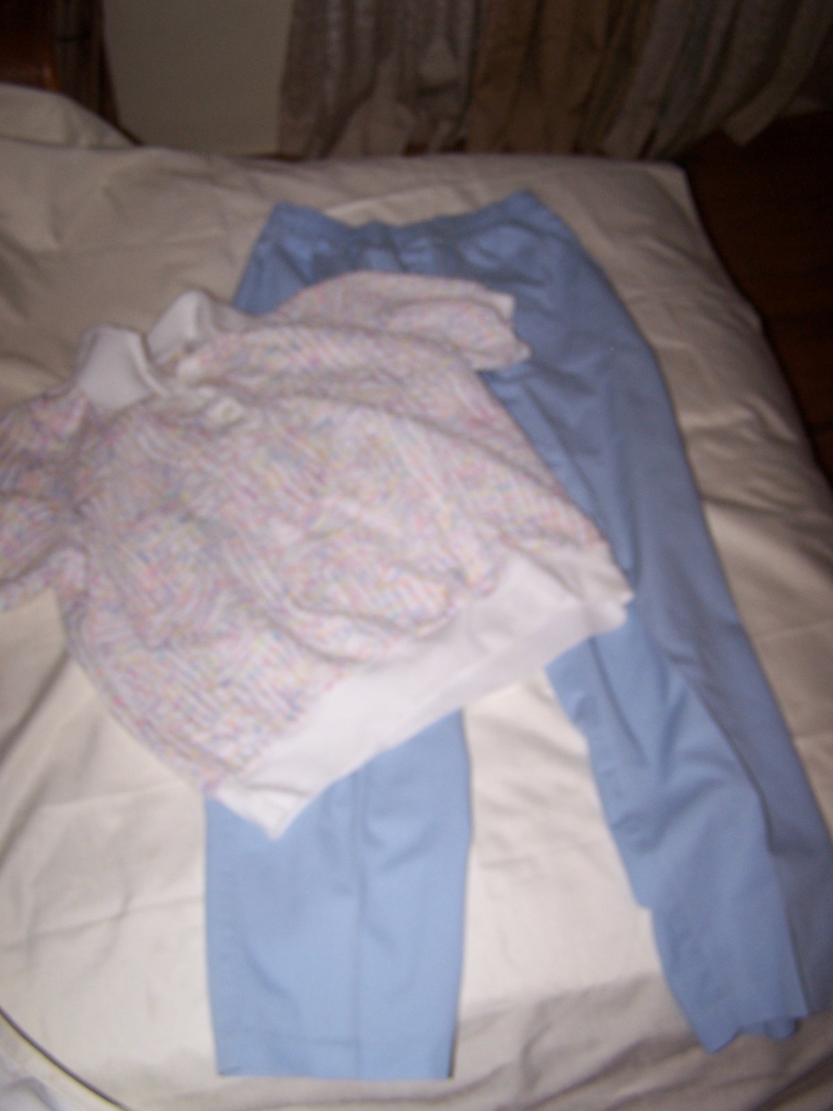 Vintage Blue Pants size 10? & Multi Color Top by Graff size M? Excellent Shape