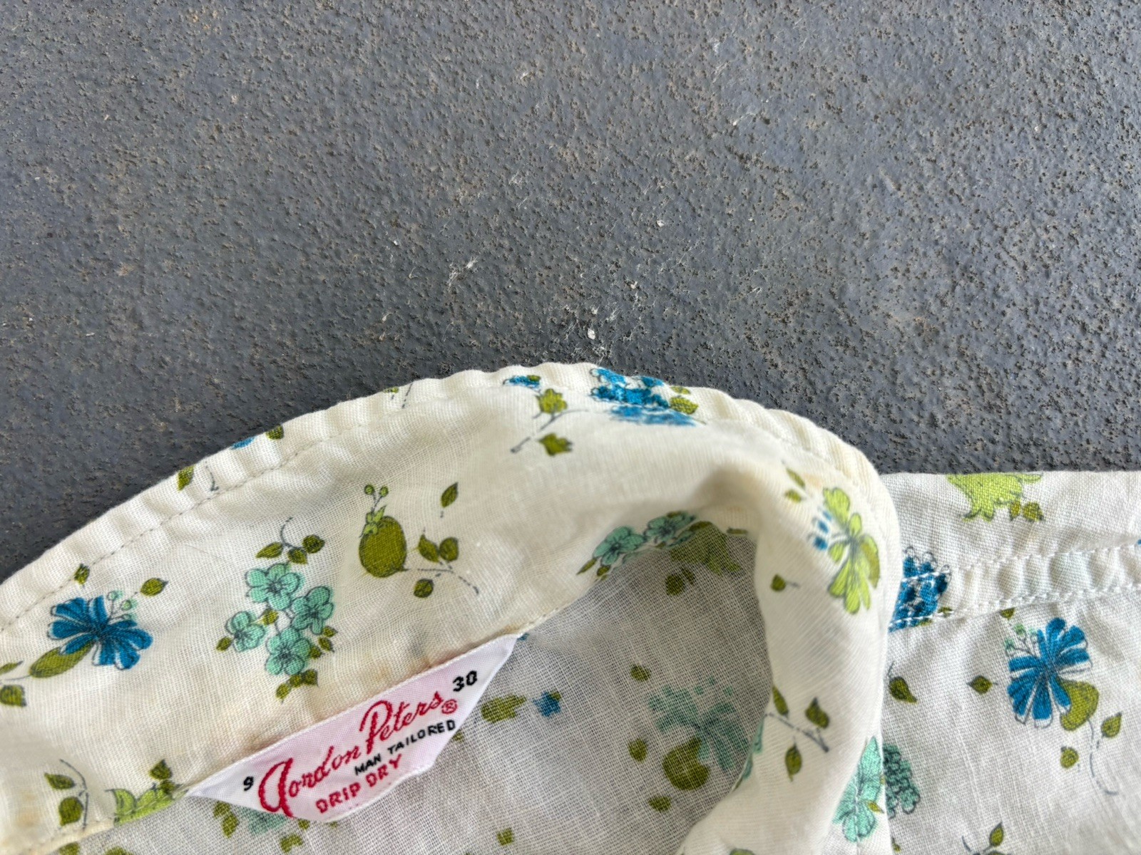 VTG 1950s Gordon Peters Sleeveless Floral Button -up.housewife Style.small