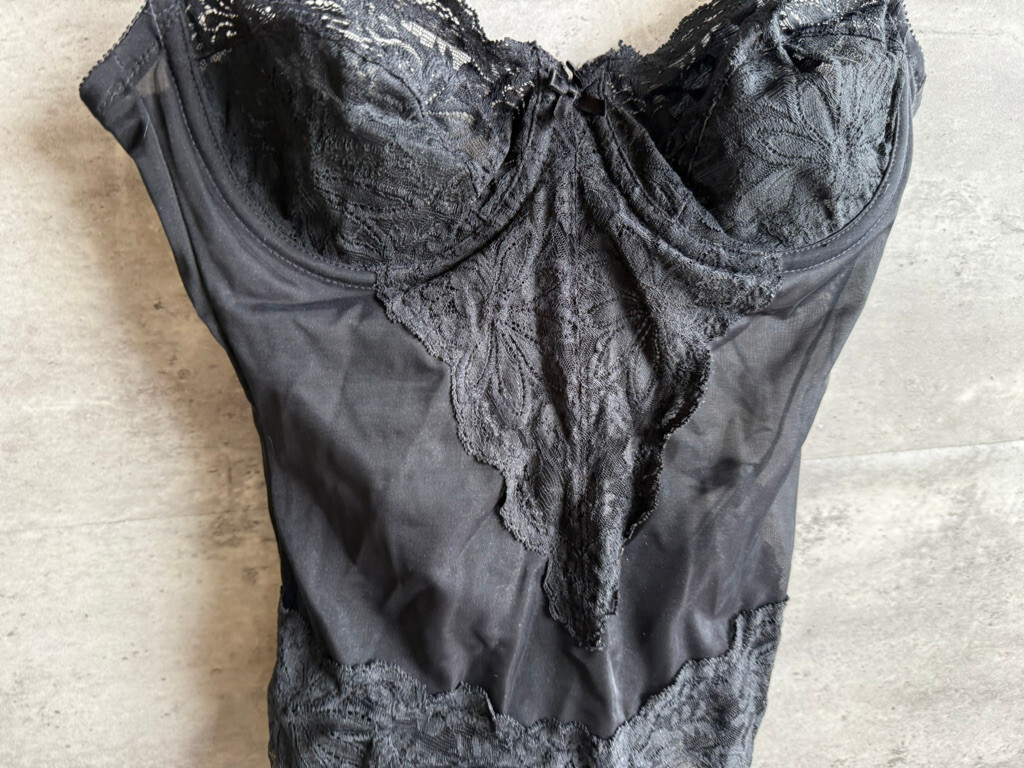 Vintage 1980s Va Bien Black Floral Lace Nylon Blend Bodysuit Size 34C 1901 USA