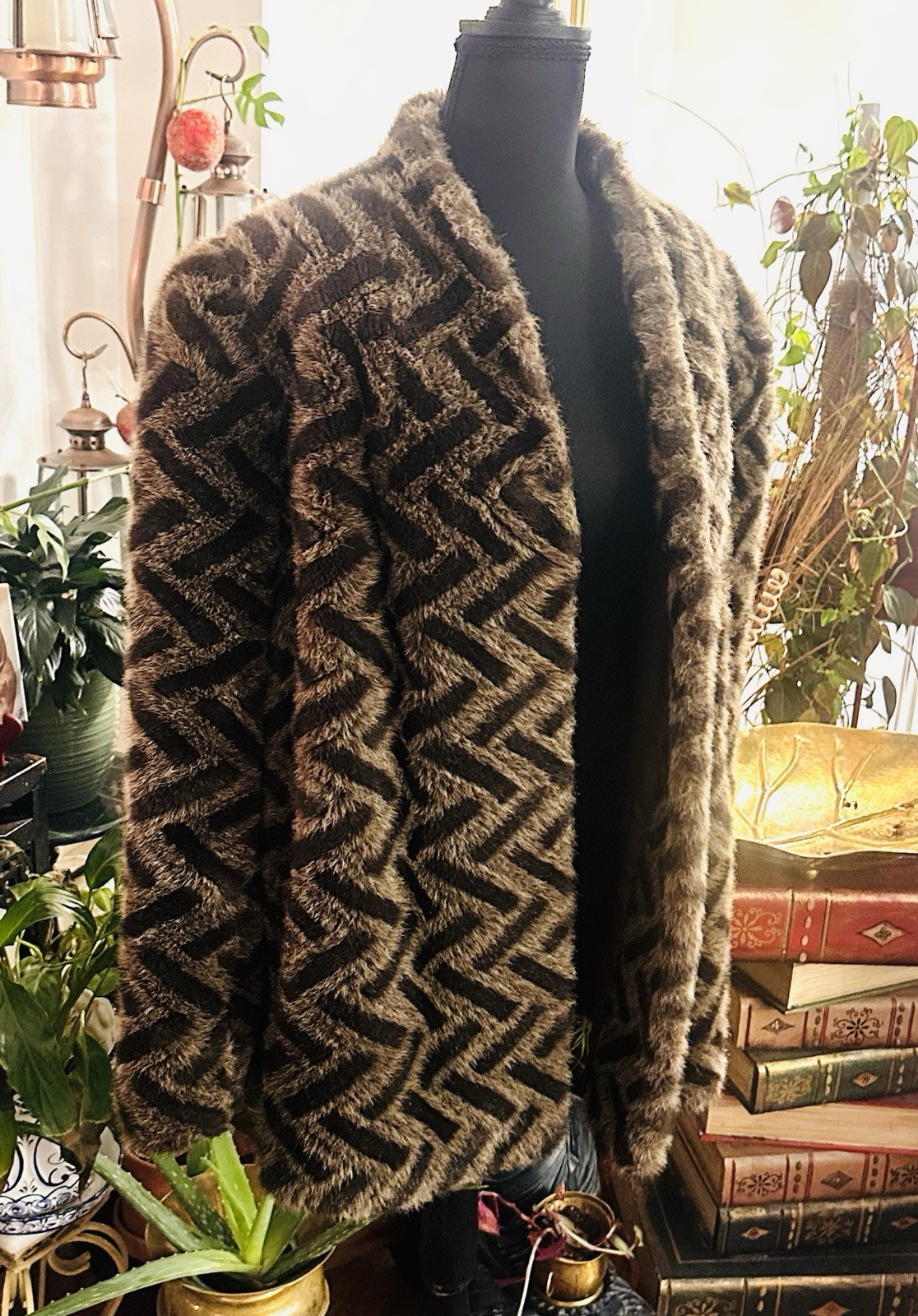 VINTAGE JACQUES SAINT LAURENT FOR GENELLE FUR COAT MADE IN USA/SZ M
