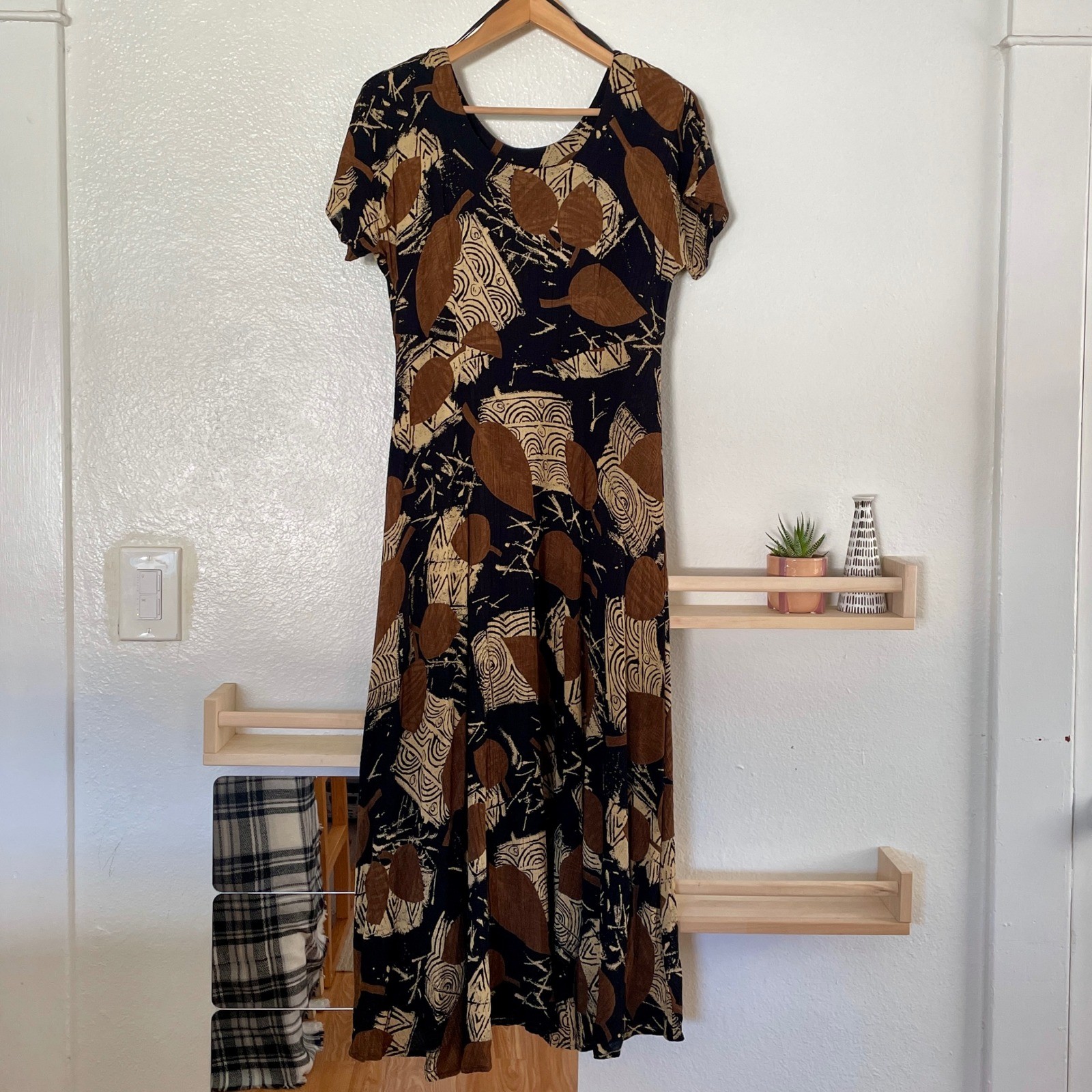 Rabbit Rabbit Designs Vintage Maxi Dress Brown Black Leaf Print Rayon Size 6 USA
