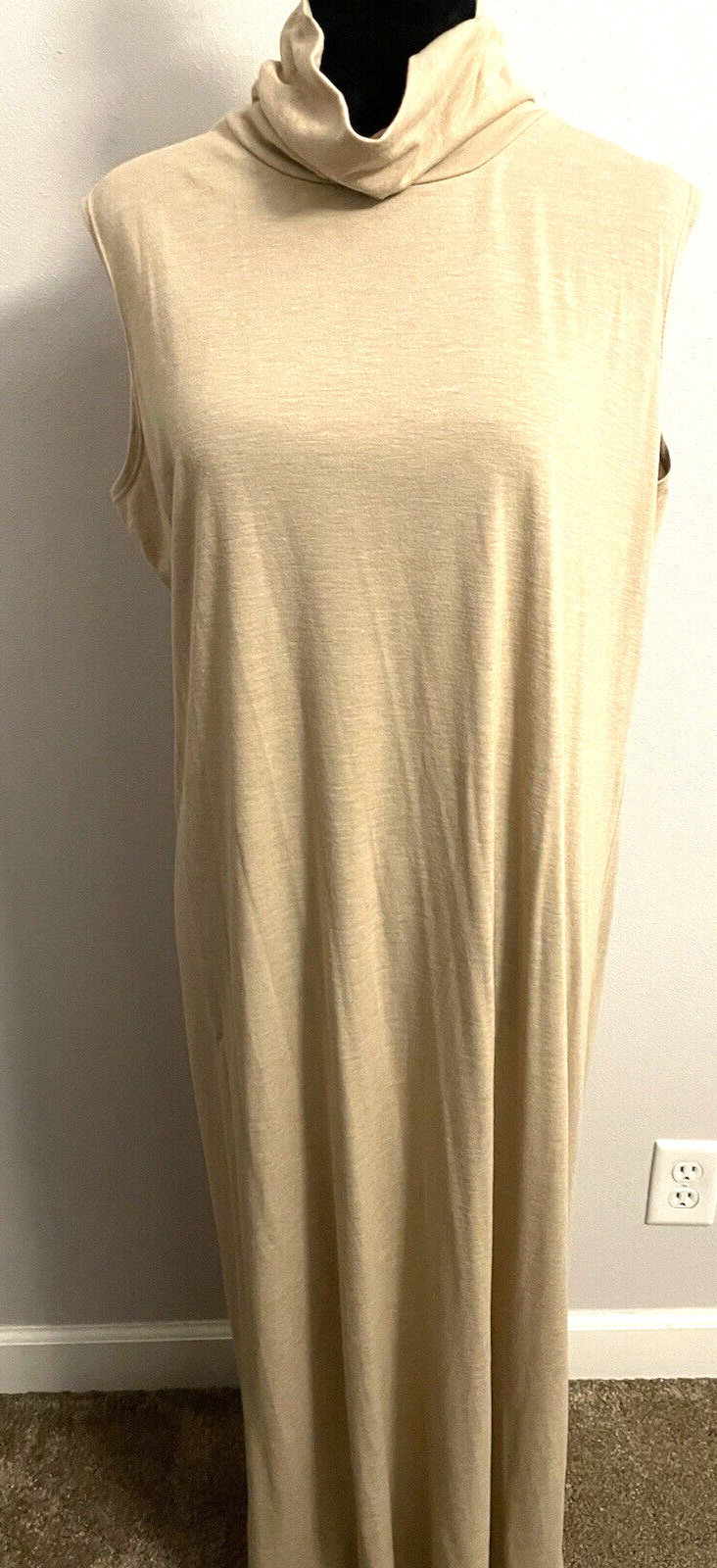 Vintage David Dart Tan Maxi Dress Women’s Large Rayon Knit Classic Versatile