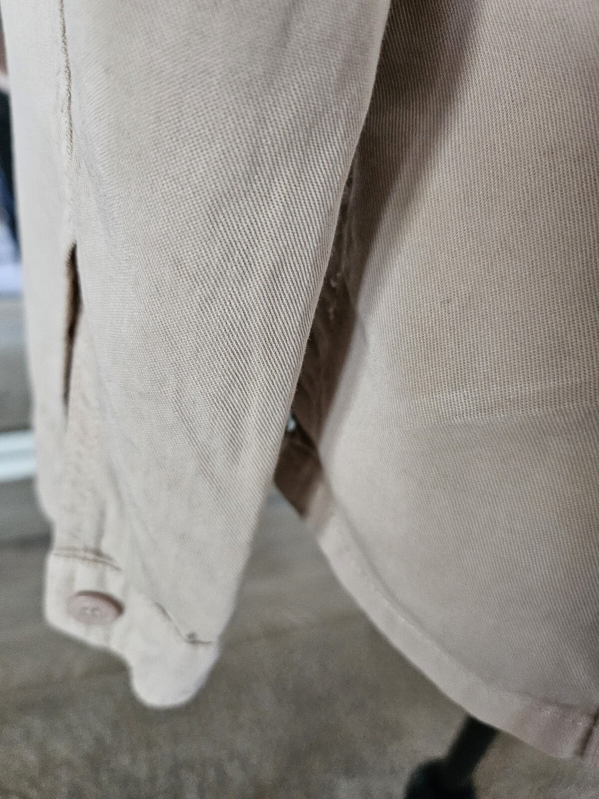 Vtg Democracy L Sleeve Button Down Beige Shirt Dagger Collar Small