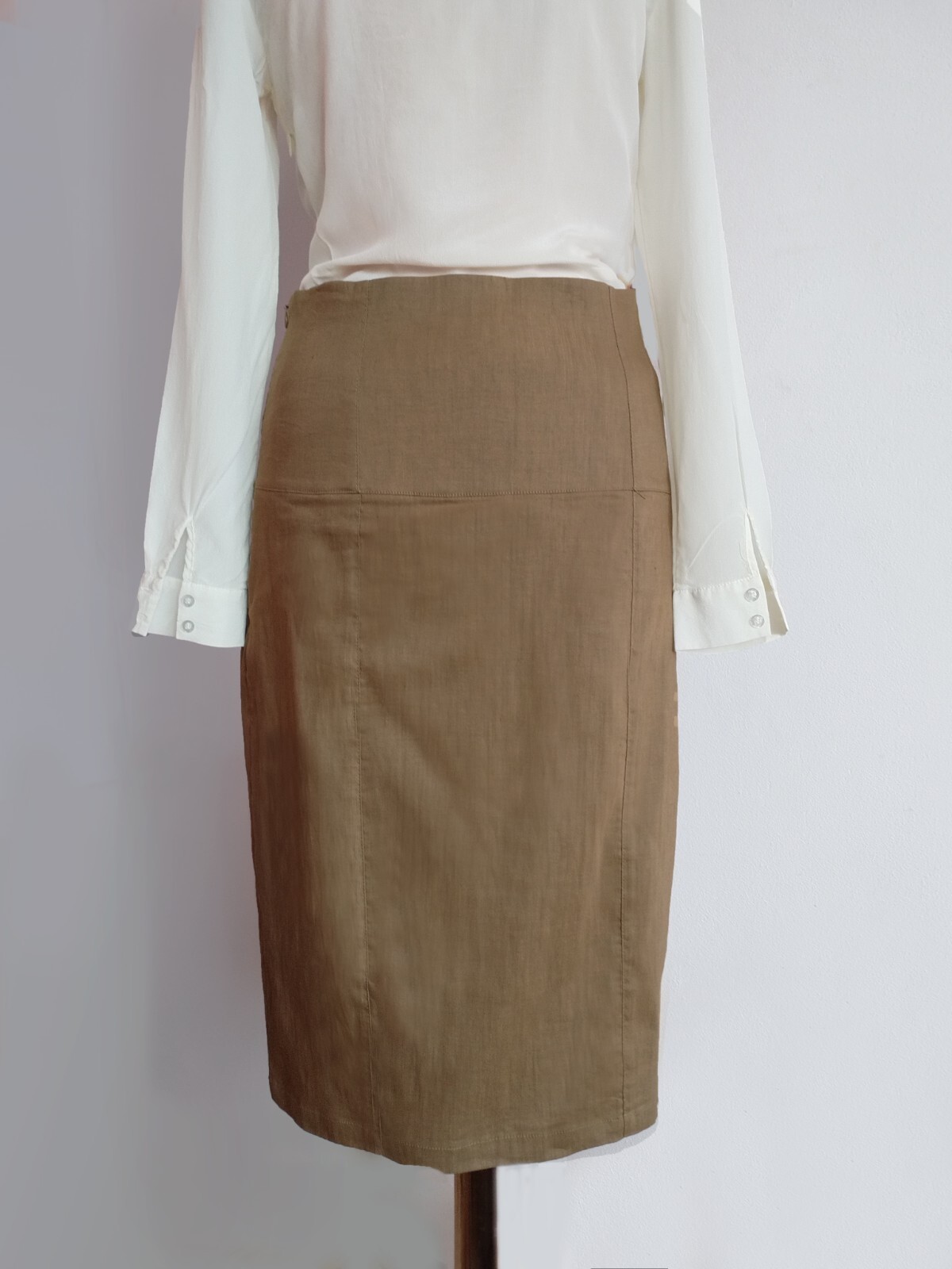 Sarah Pacini Skirt Khaki Elastic skirt Womens skirt Size 2