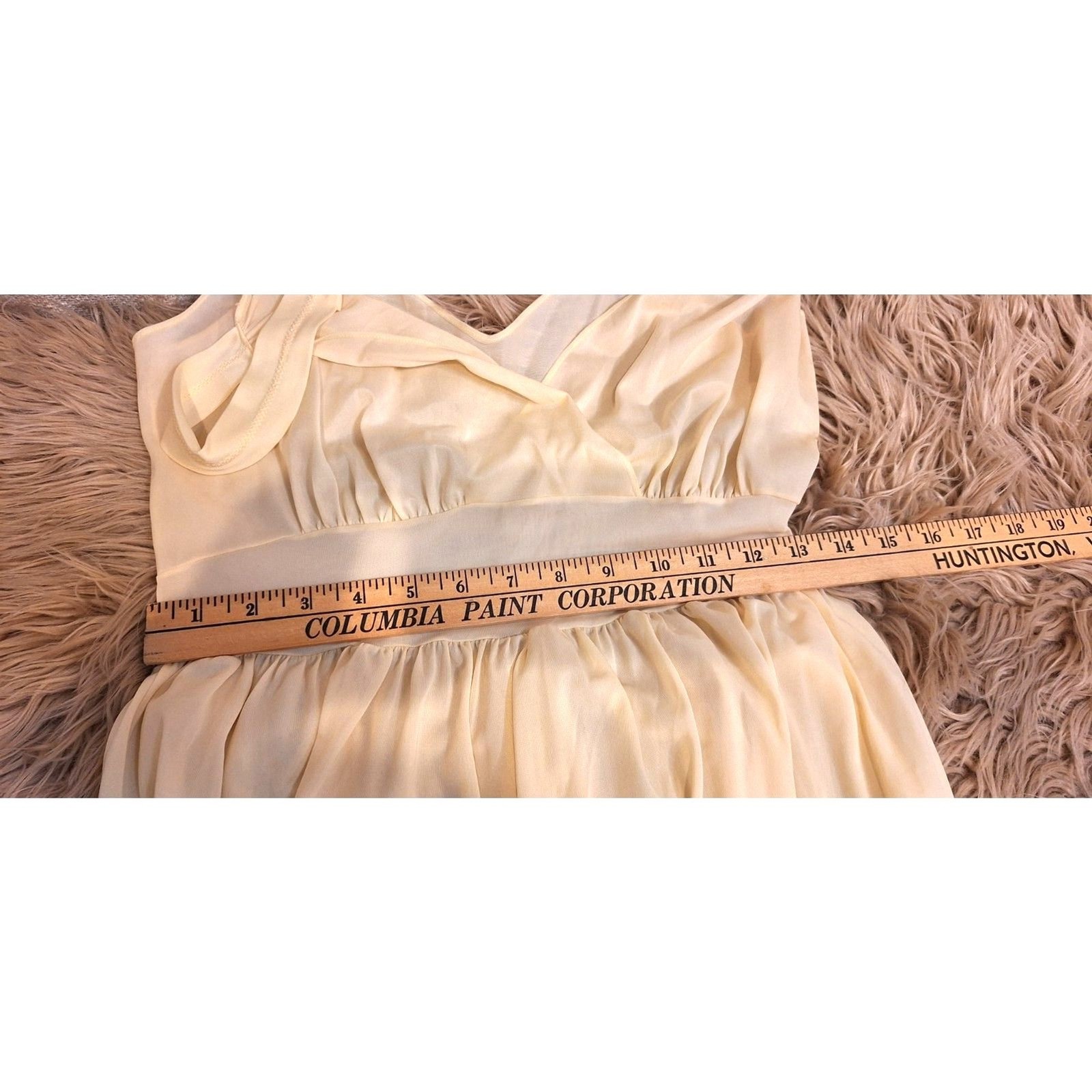 Vanity Fair Ladies Yellow Vintage Nightgown