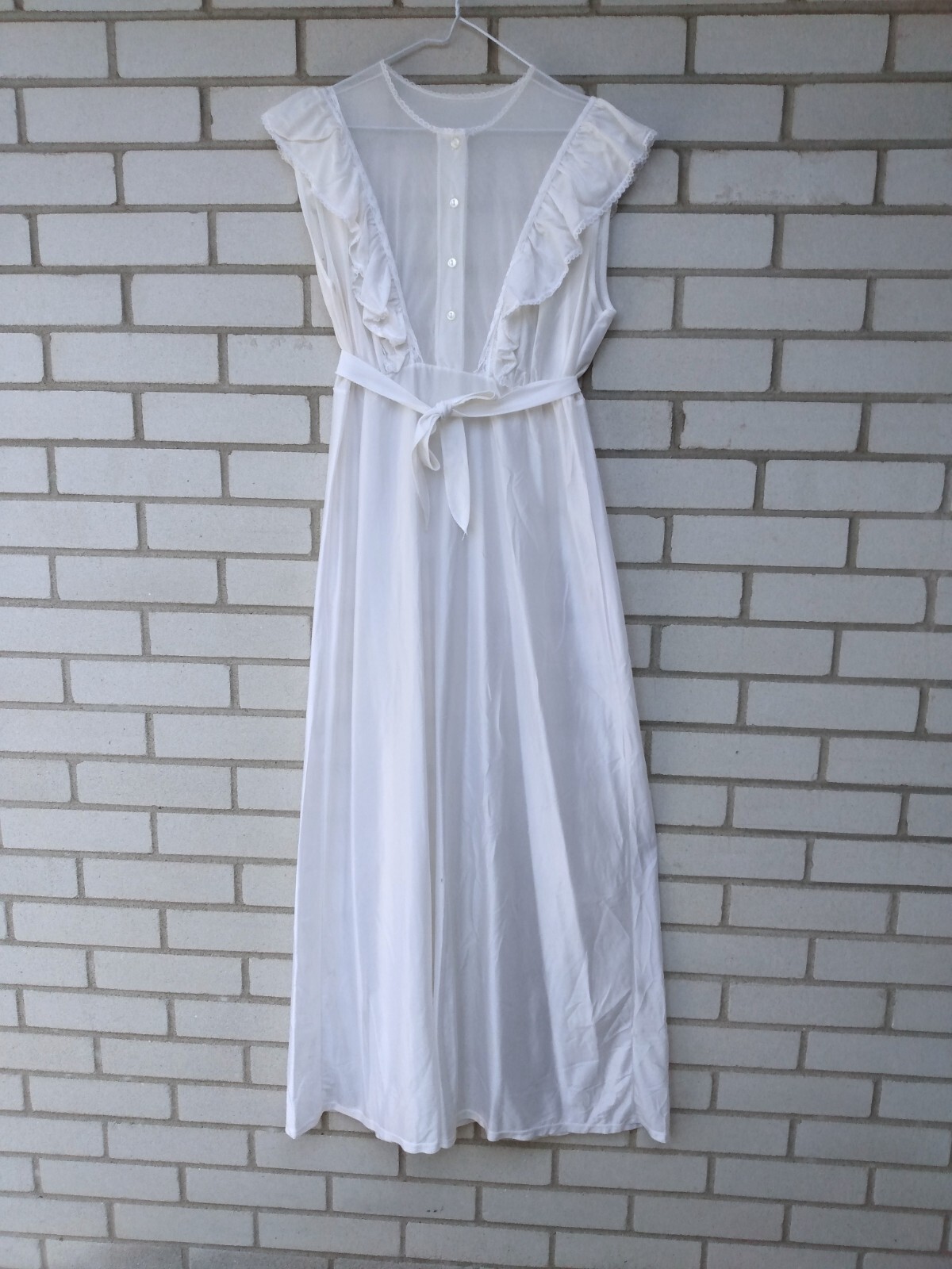 Vintage White Nylon Nightgown Long Nightie 39″ Bust Small Empire Waist