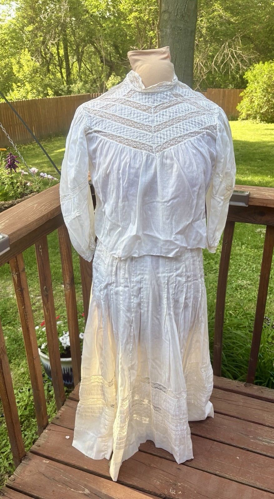 Antique Edwardian Wedding/Lawn/Tea Dress Ivory Cotton Lace Embroidery Small 2pc