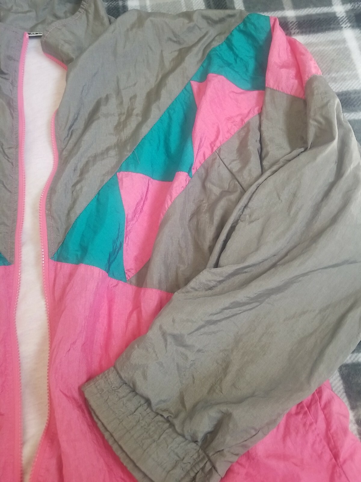 Vintage 90’s Longstreet Missy Windbreaker Track Jacket Pink Green Gray Large