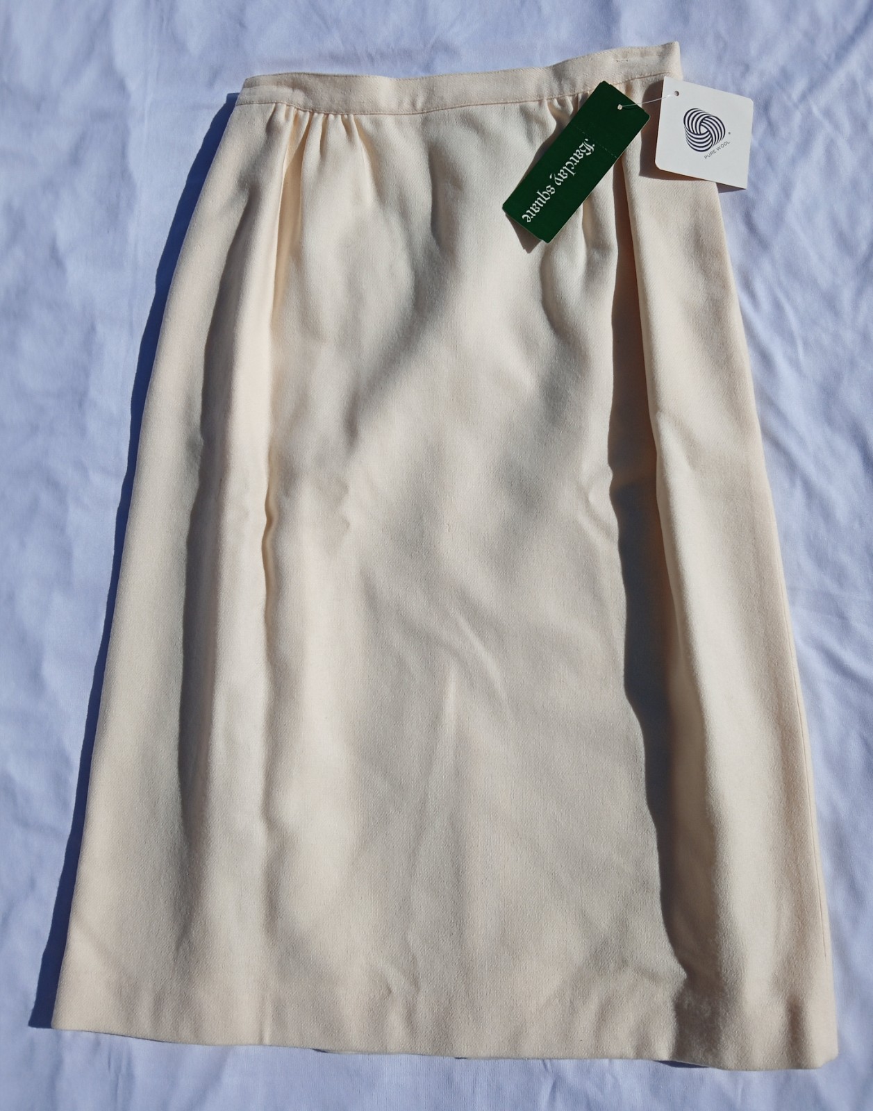 Barclay Square Wool Skirt Women’s Size 12 Ivory Cream Midi USA FLAW
