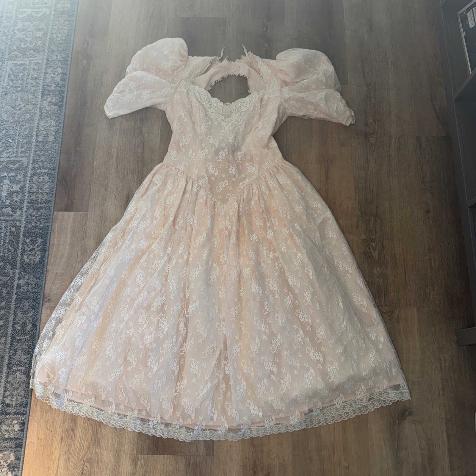 Vintage McCLINTOCK Peach Tea Dress Lace Floral Size 14 Cap Sleeve Open Back