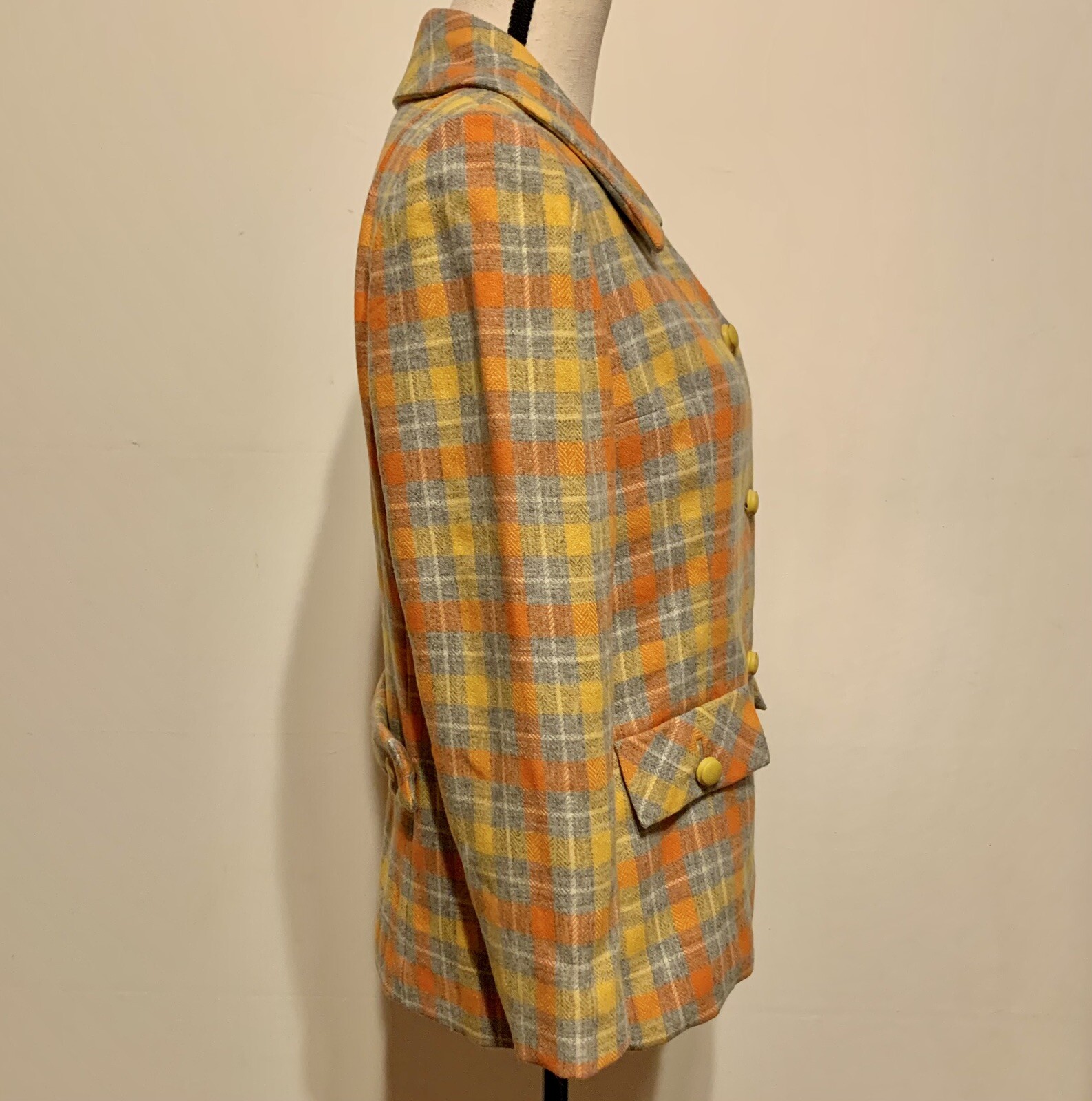 Amazing! Vintage Hand Tailored Plaid Wool Blend Blazer by Harrods of California