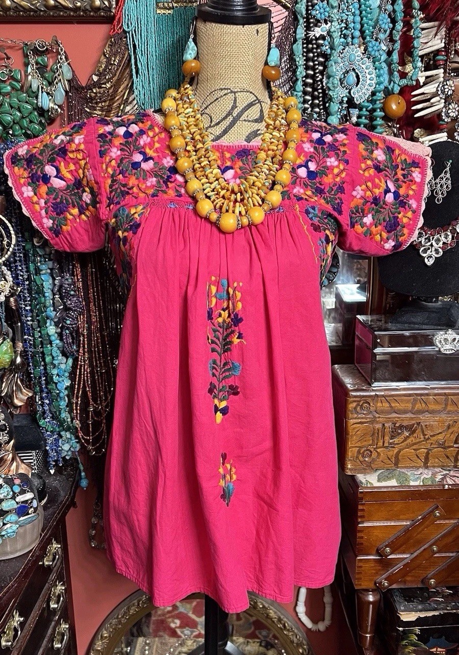 Beautiful Mexican Oaxaca Tunic Raspberry & Multi Color Embroidery Pink Crochet M