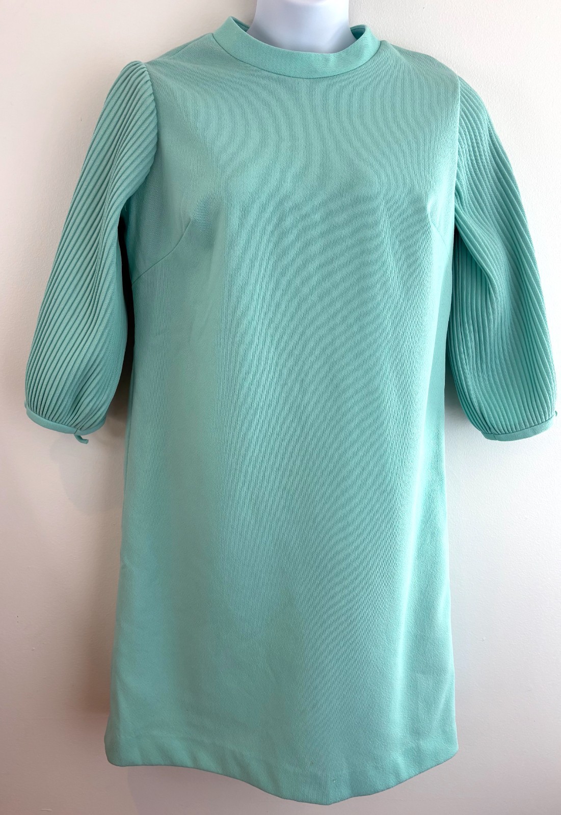 Vintage ILGWU Mod Shift Dress Womens Seafoam Green 3/4 Sleeve Mock Neck Retro