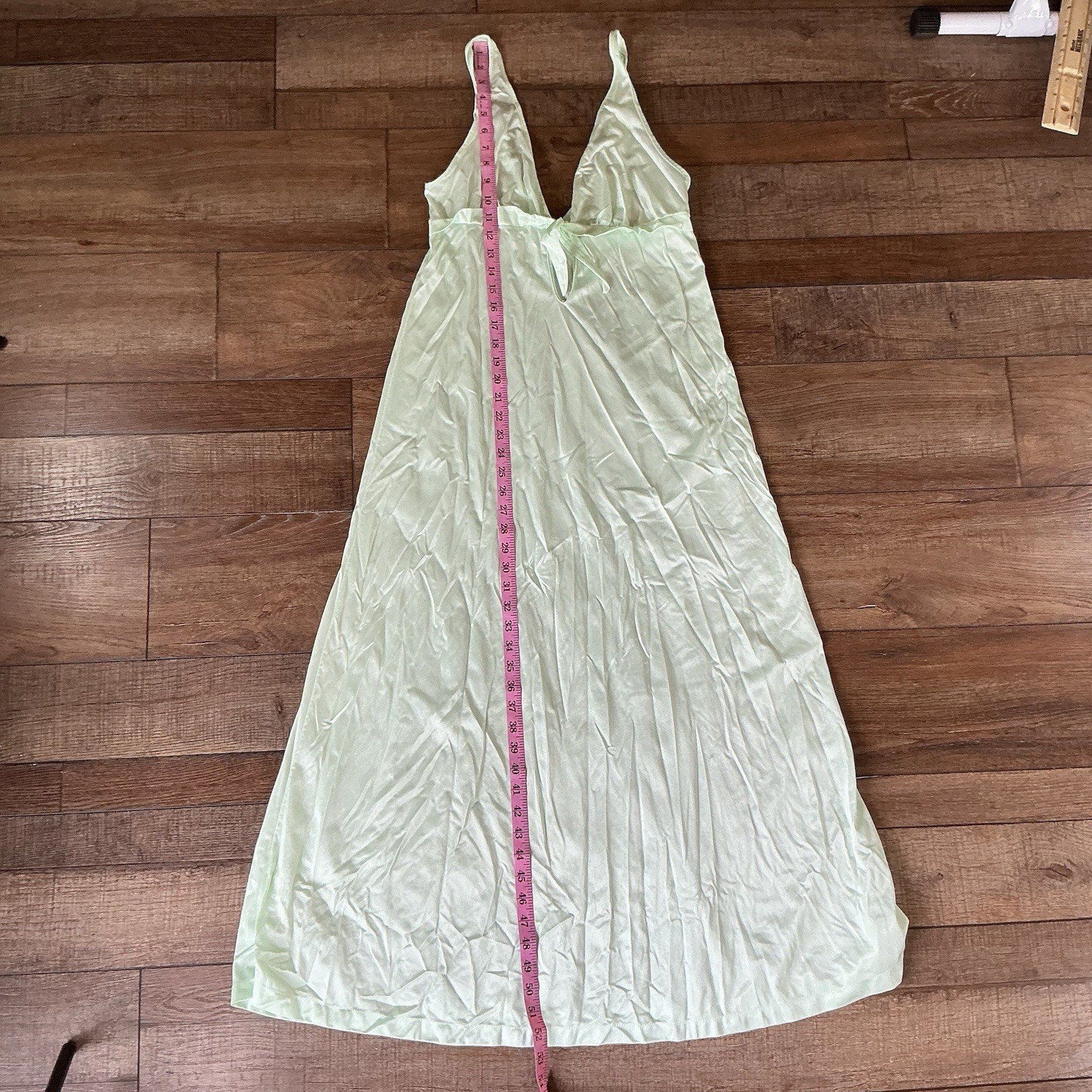 70s VTG Light Green Nylon Tricot Nightgown Women’s M Long Slip Dress Mint 151118