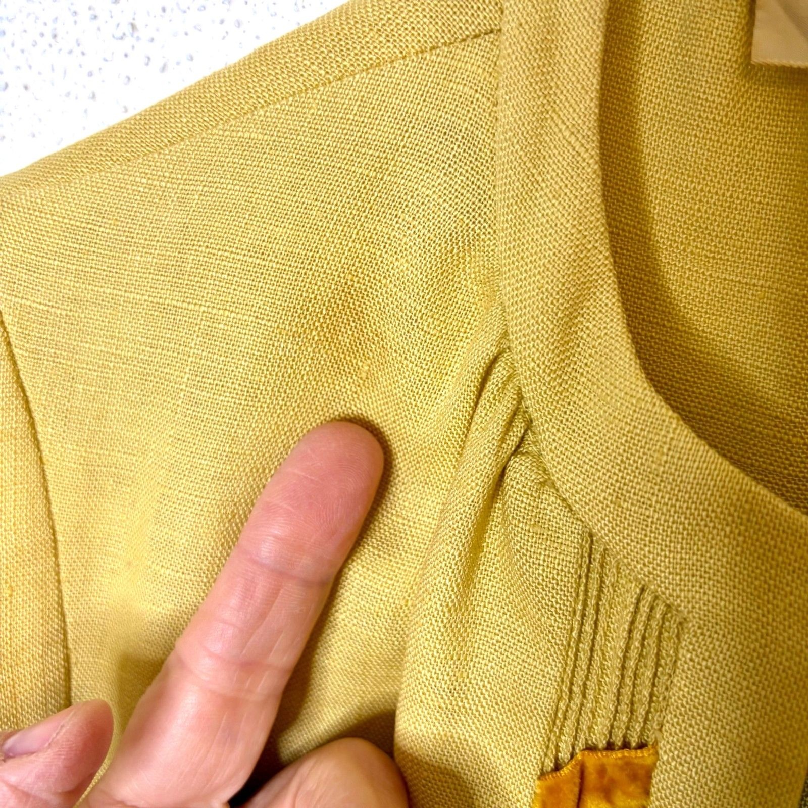 Vintage 1950s/60s Carlye Yellow Linen Dress Rhinestone Buttons Velvet Leaf Sz S