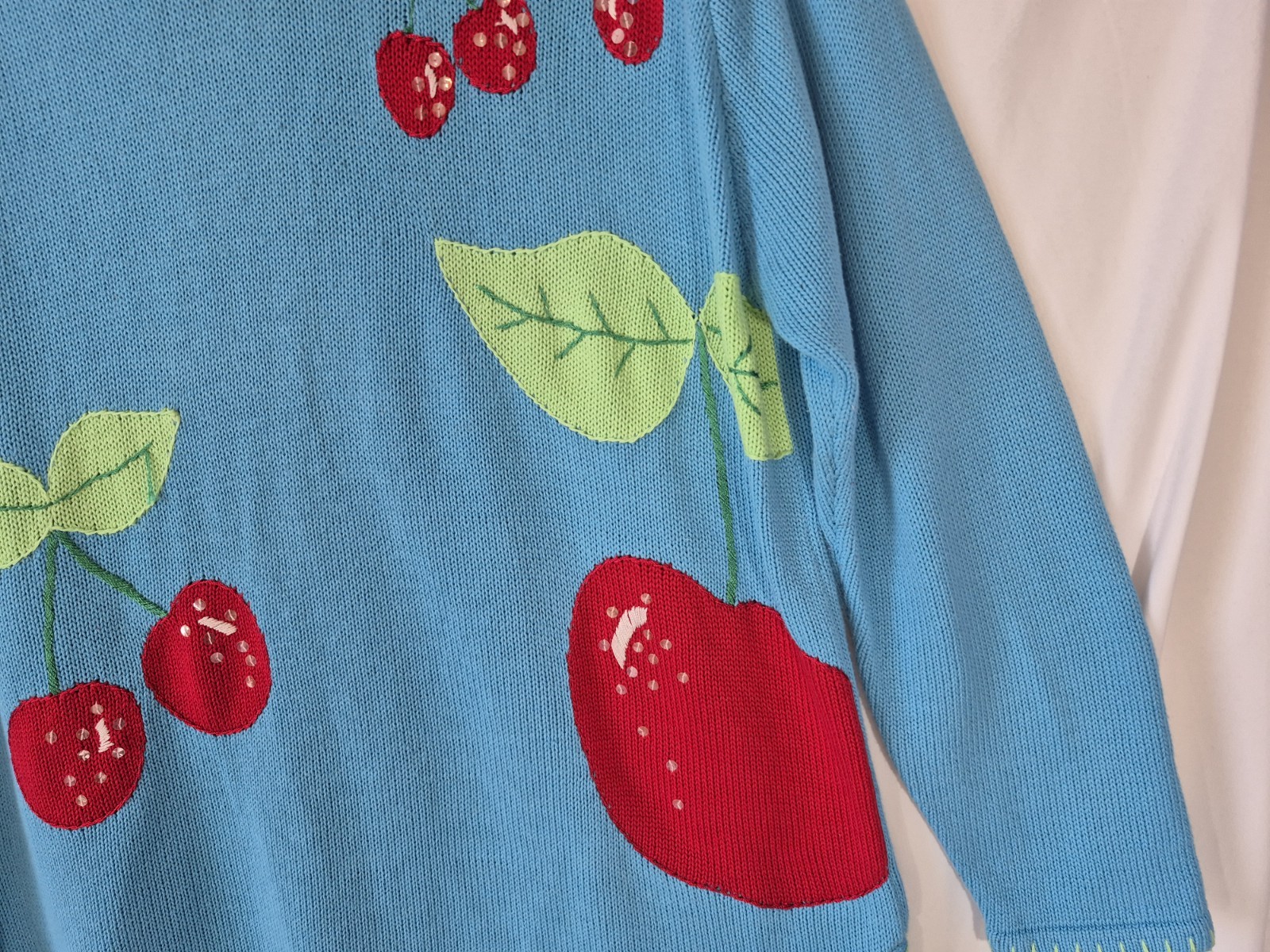Vintage The Quacker Factory Blue Red Cherry Embroidered Pullover Sweater Large