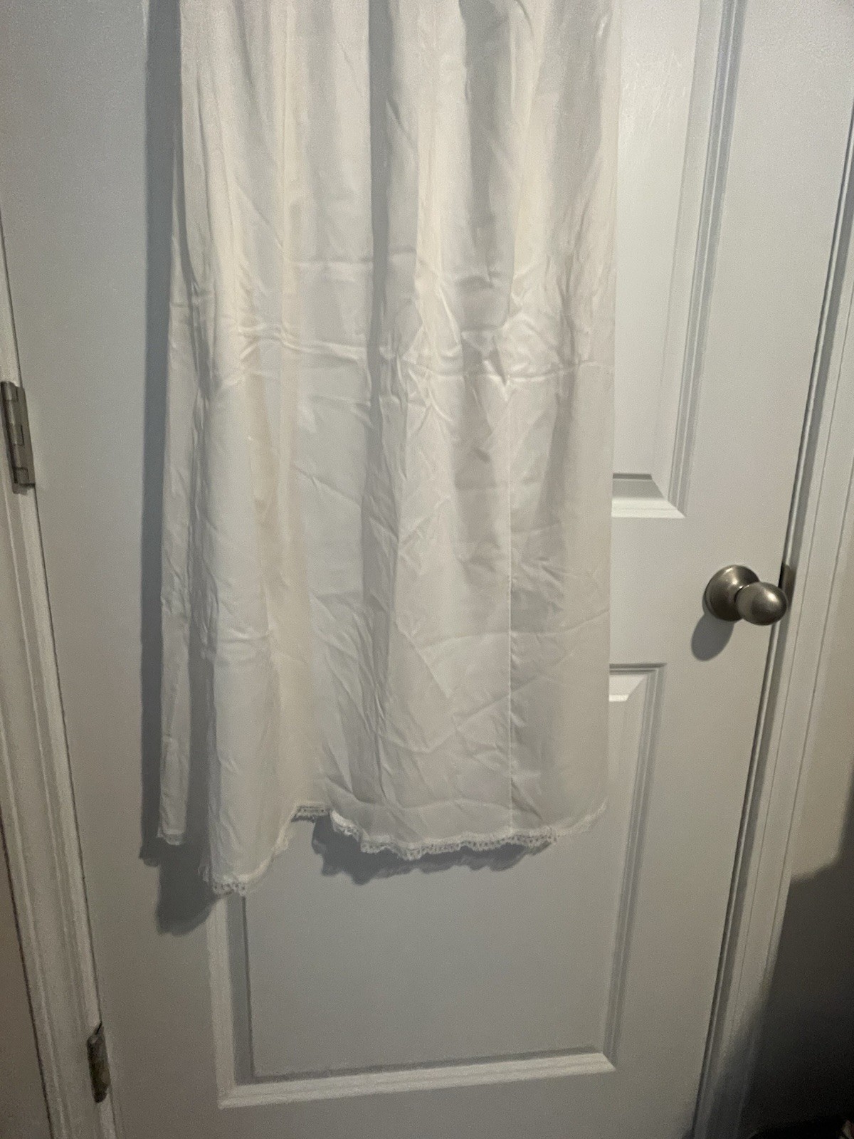 Vintage Gossard Artemis L Satin Floor Length 1/2slip 38Length USA.
