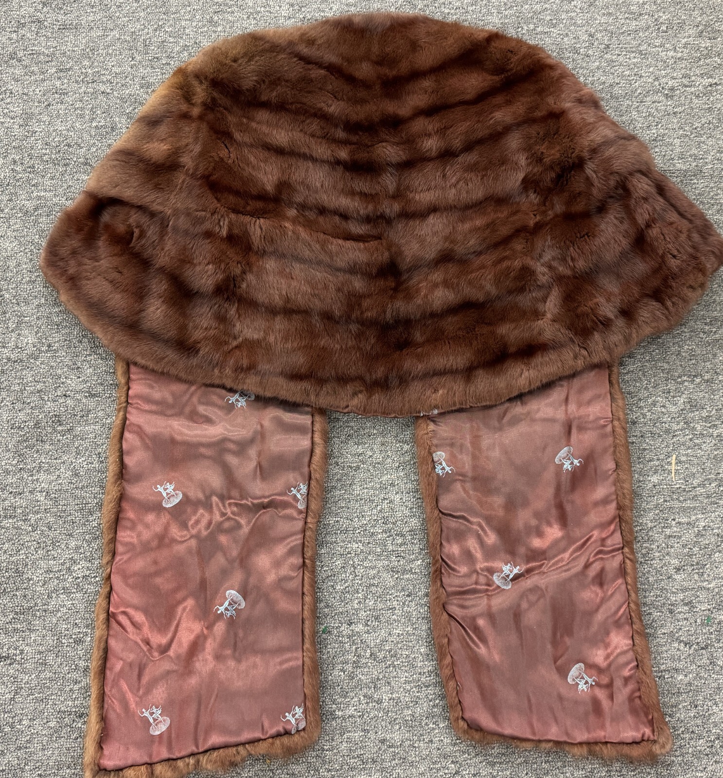 Kaufmans Furs Louisville KY Brown Mink Fisher Fur 16″ Shoulder Shrug Stole Wrap