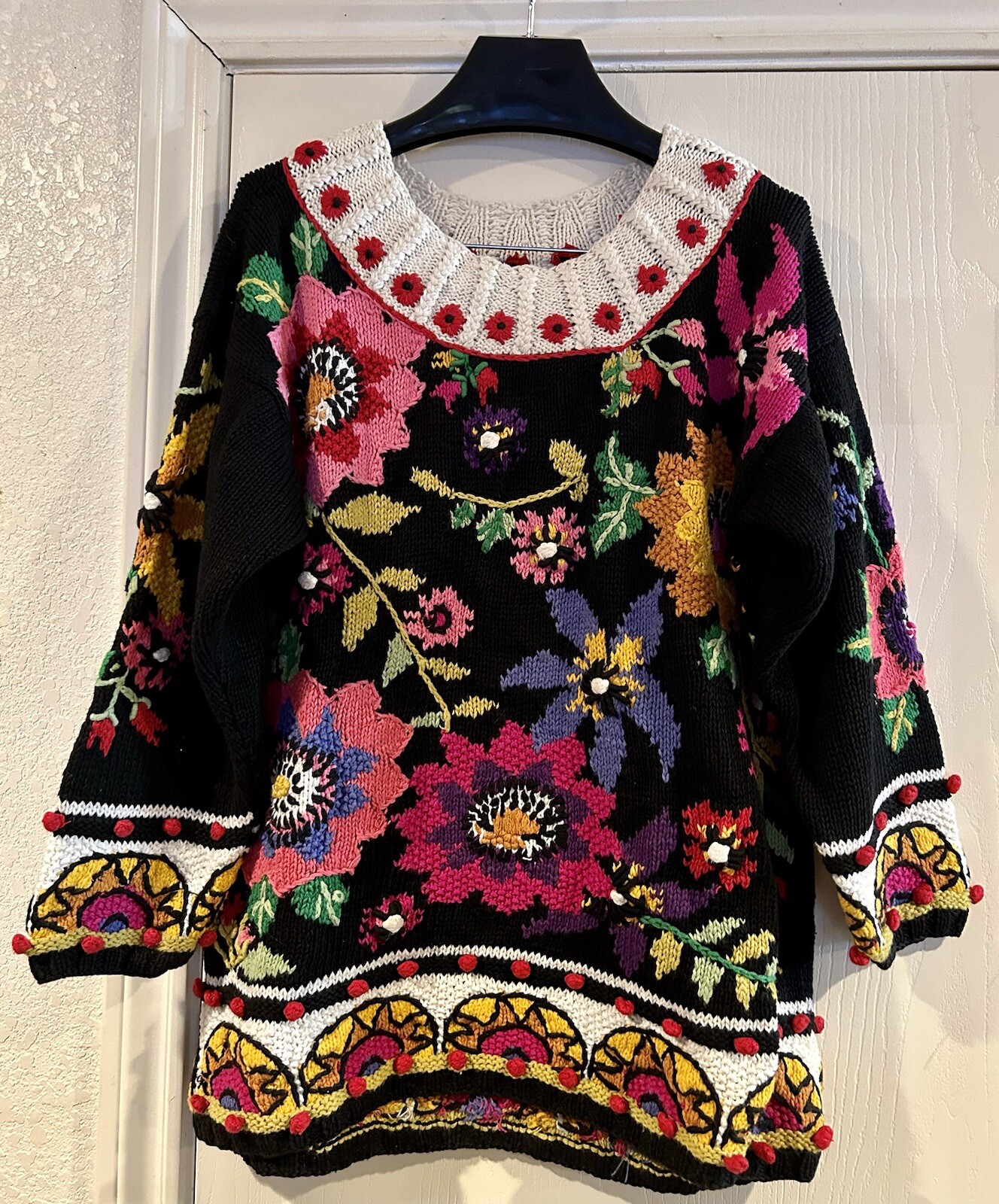 VTG Jennifer Reed Hand Knitted Black Sweater W/Flowers & PomPoms Size Small