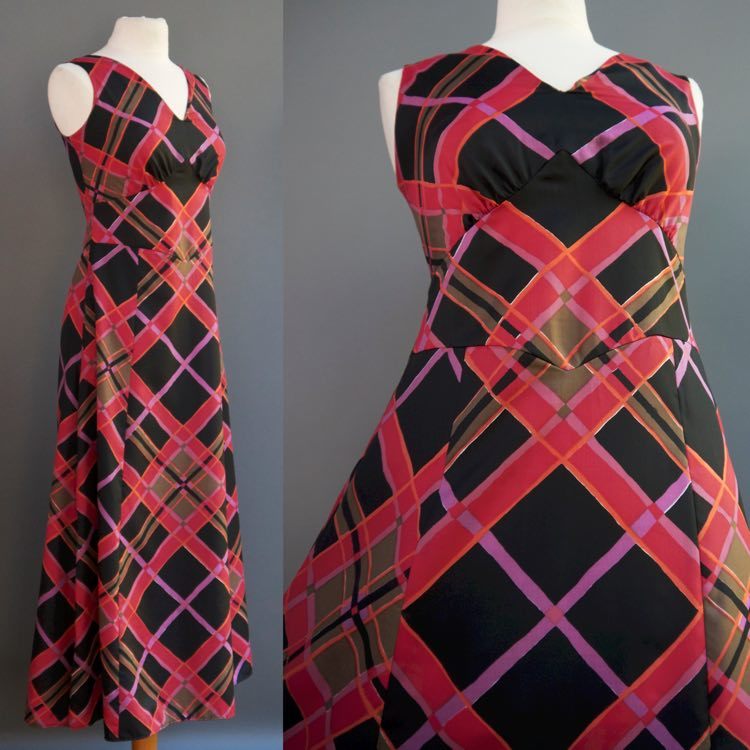 Vtg 70s Mod Graphic Oversized Plaid Maxi Dress Bold Colors & Print Stellar S M