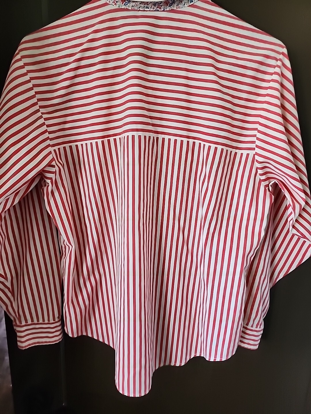 Vintage Picket And Postsnsz M/l Red And White Stripe Cottage Prairie Core