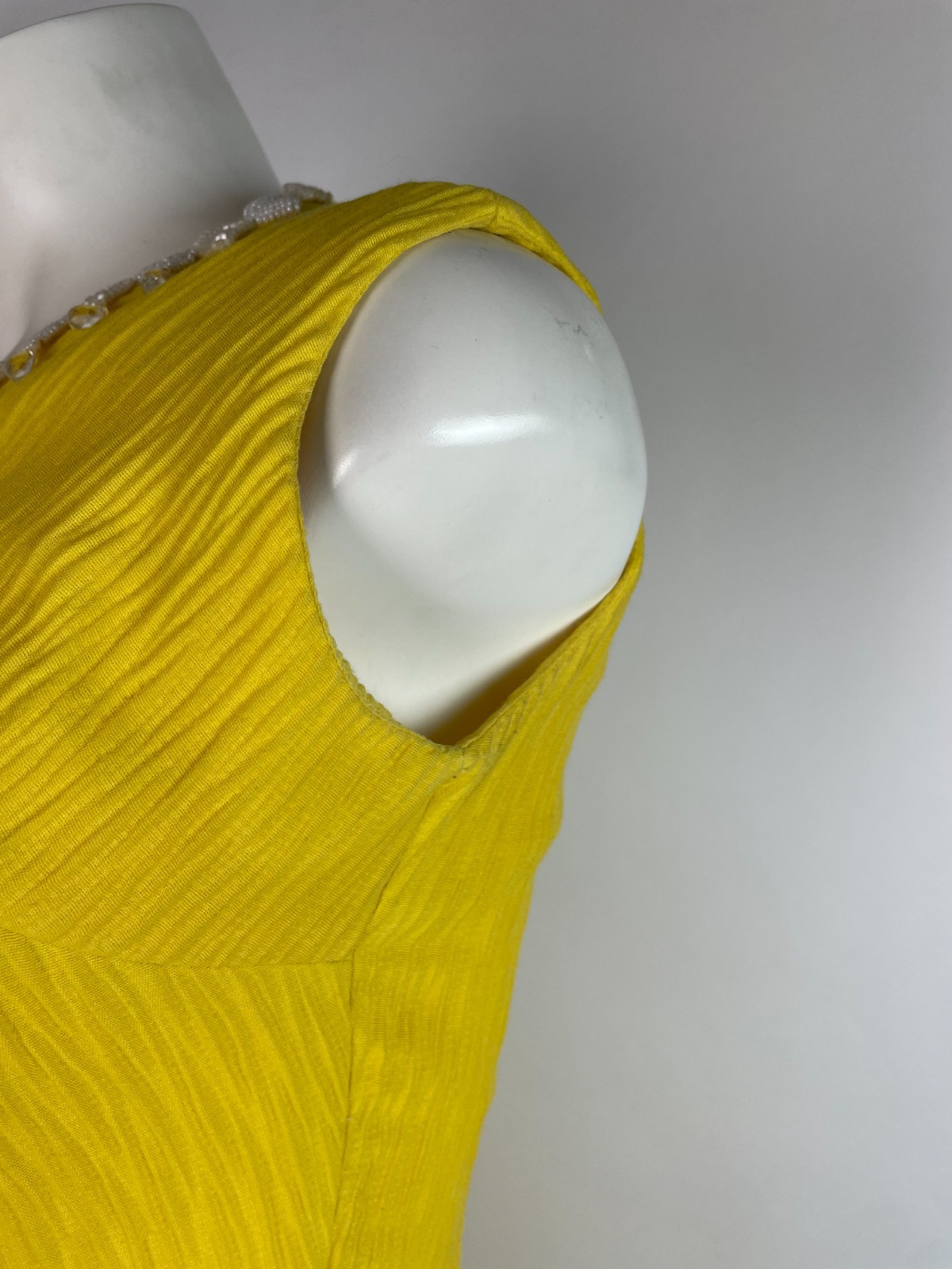 Vtg 60s Mod Canary Yellow CARNIVAL sheath dress + Bow and Appliques S 32″ Bust
