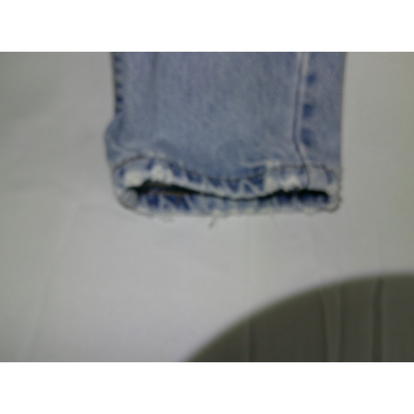 Vintage ’94 Distressed Levis 551 Relaxed Fit Tapered Leg Jeans Women’s Size 8